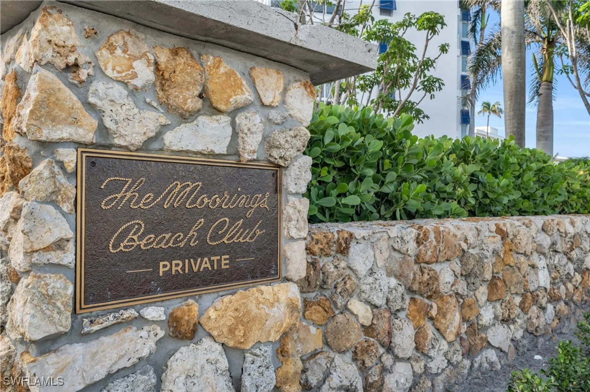 Property Slideshow image 4 of 25 | 2100 gulf shore blvd 206, Naples, FL, 34102