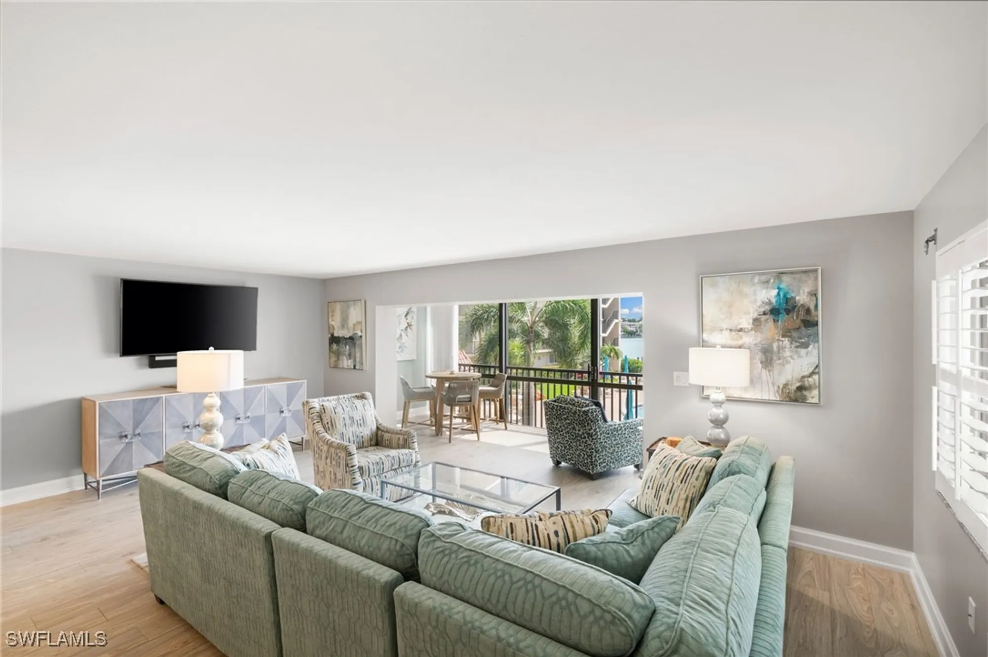 Property Slideshow image 25 of 39 | 222 harbour dr apt 207, Naples, FL, 34103