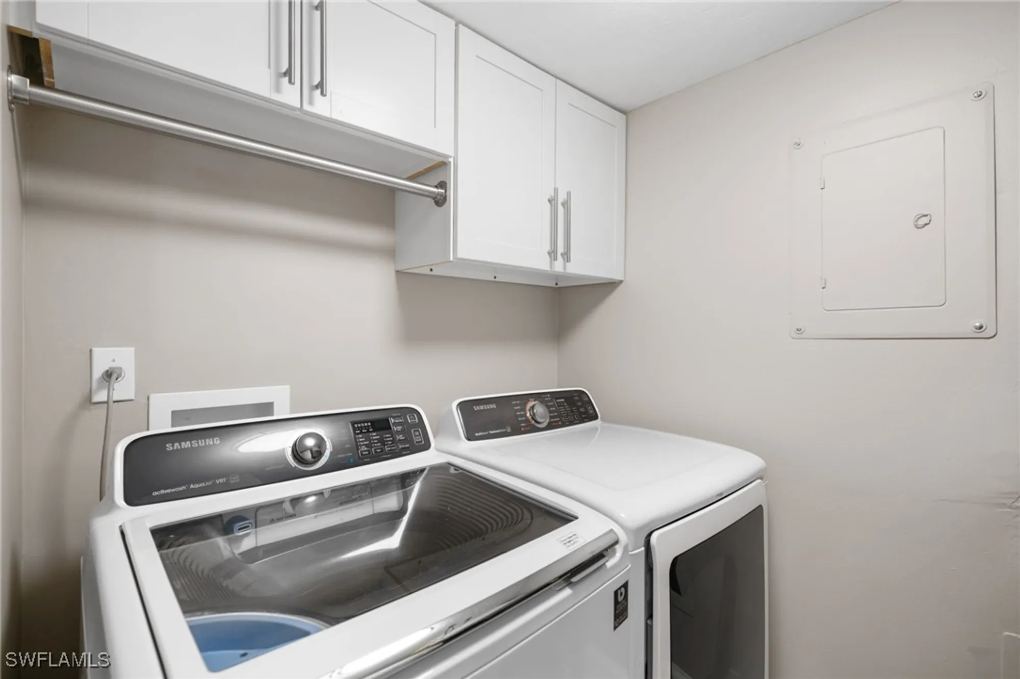 Property Slideshow image 29 of 39 | 222 harbour dr apt 207, Naples, FL, 34103