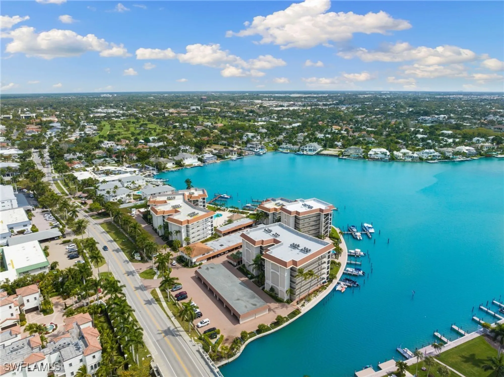 Property Slideshow image 34 of 39 | 222 harbour dr apt 207, Naples, FL, 34103