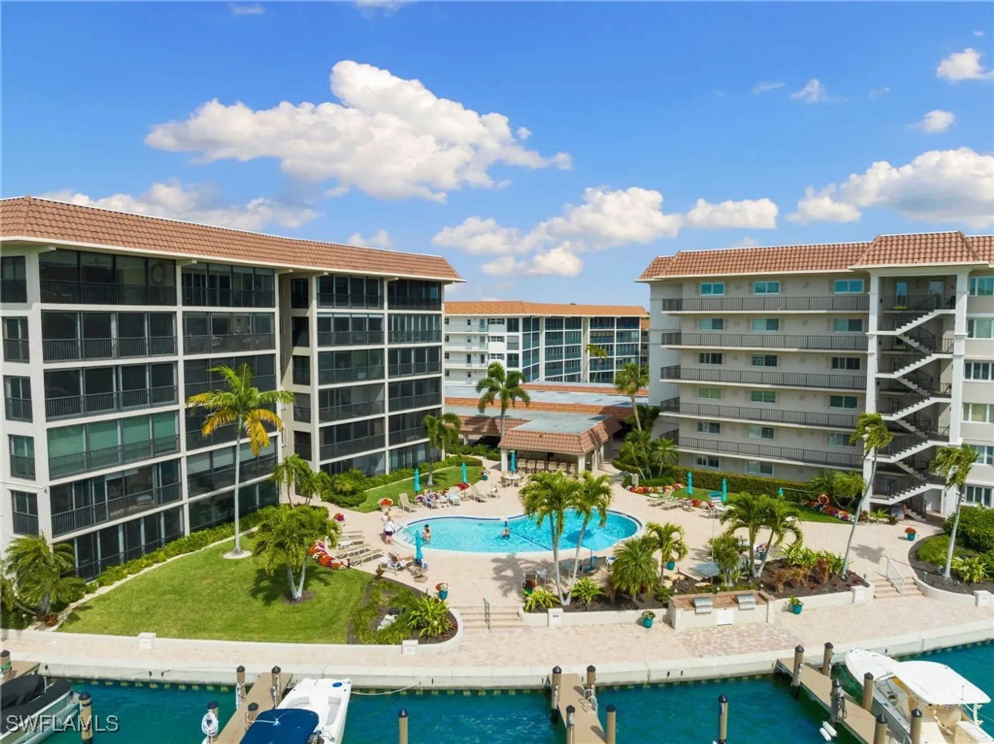 Property Slideshow image 37 of 39 | 222 harbour dr apt 207, Naples, FL, 34103