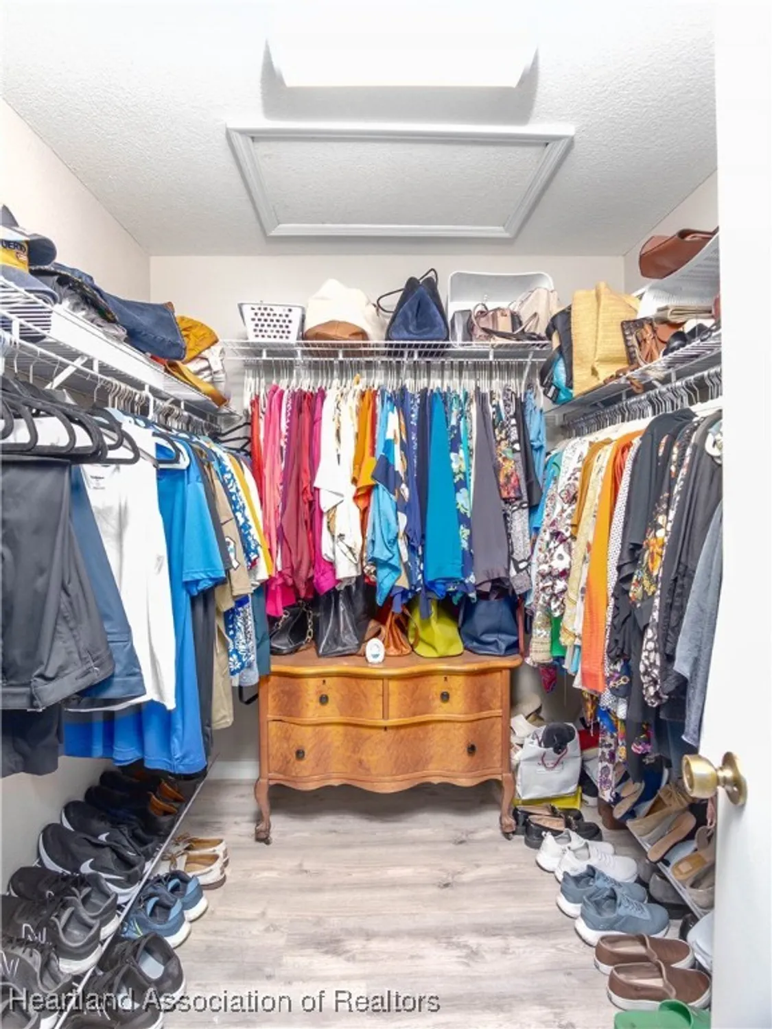 Property Slideshow image 19 of 45 | 3010 sugar pine cir, Sebring, FL, 33872