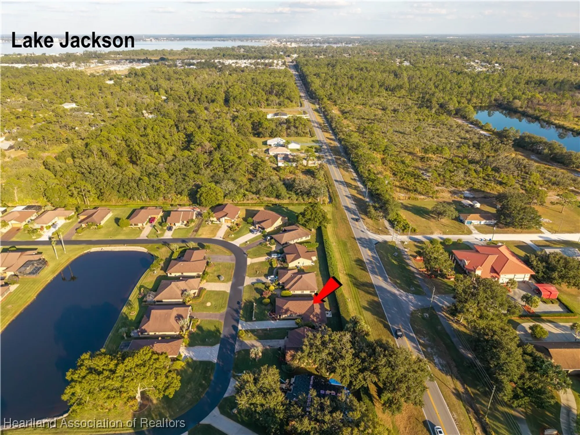 Property Slideshow image 28 of 45 | 3010 sugar pine cir, Sebring, FL, 33872