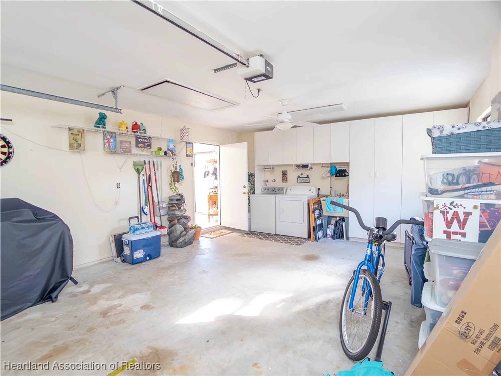 Property Slideshow image 23 of 45 | 3010 sugar pine cir, Sebring, FL, 33872
