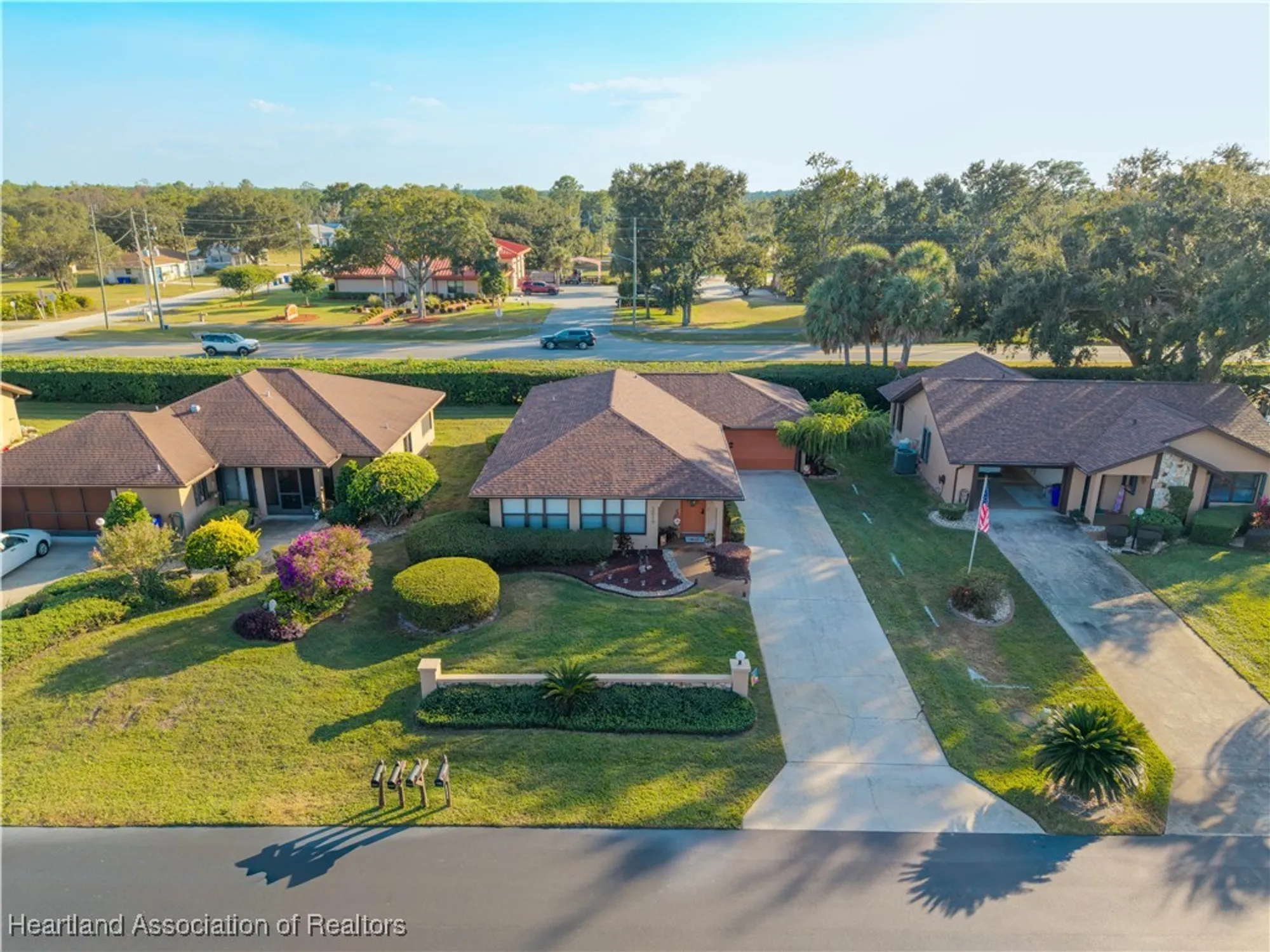 Property Slideshow image 35 of 45 | 3010 sugar pine cir, Sebring, FL, 33872