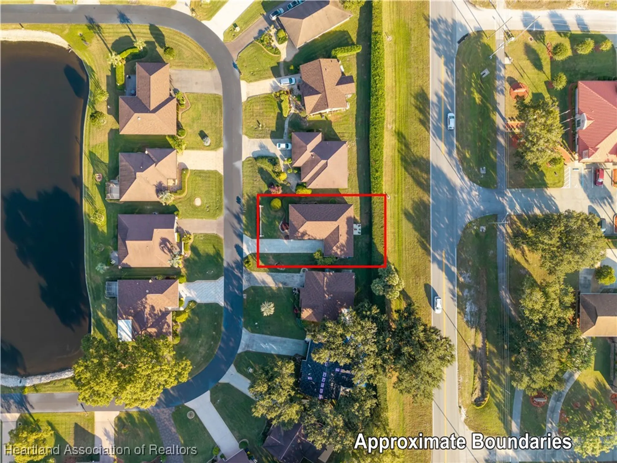 Property Slideshow image 32 of 45 | 3010 sugar pine cir, Sebring, FL, 33872