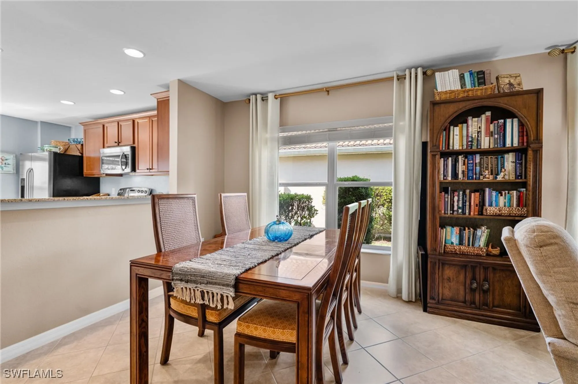 Property Slideshow image 5 of 21 | 8700 querce ct, Naples, FL, 34114