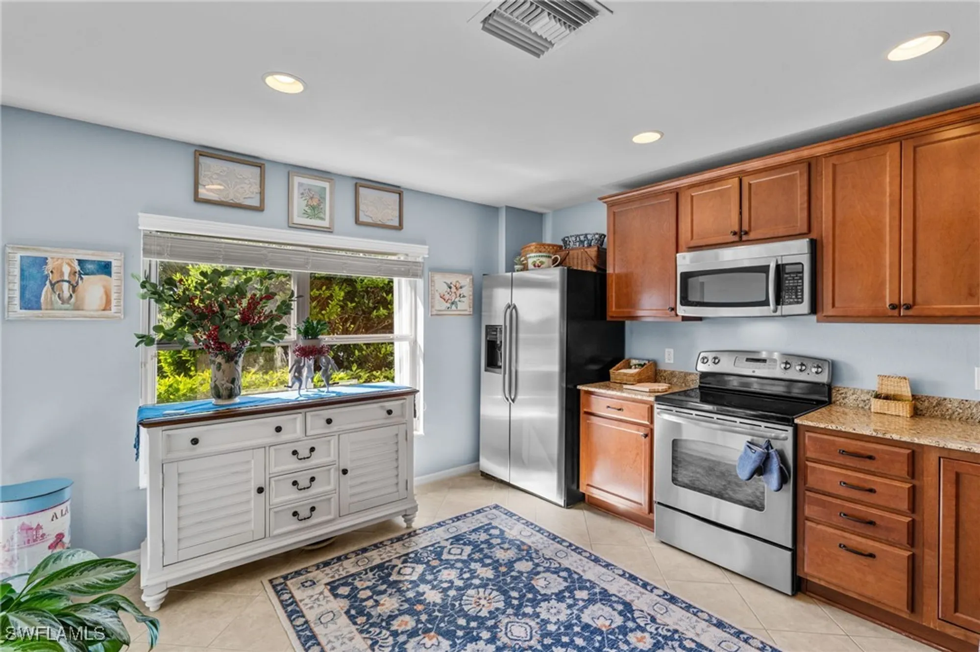 Property Slideshow image 6 of 21 | 8700 querce ct, Naples, FL, 34114