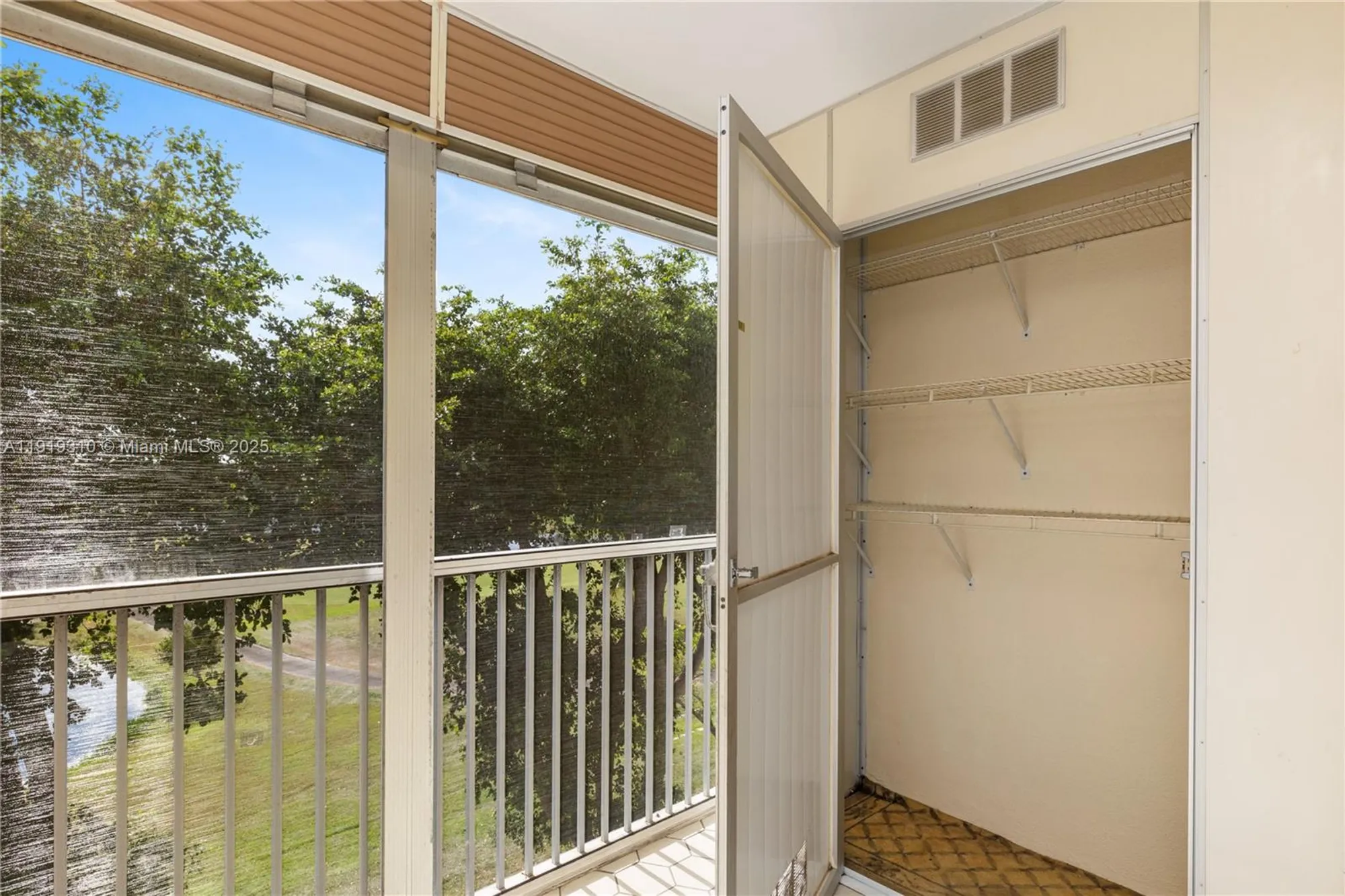 Property Slideshow image 19 of 27 | 13250 sw 4th ct 401g, Pembroke Pines, FL, 33027