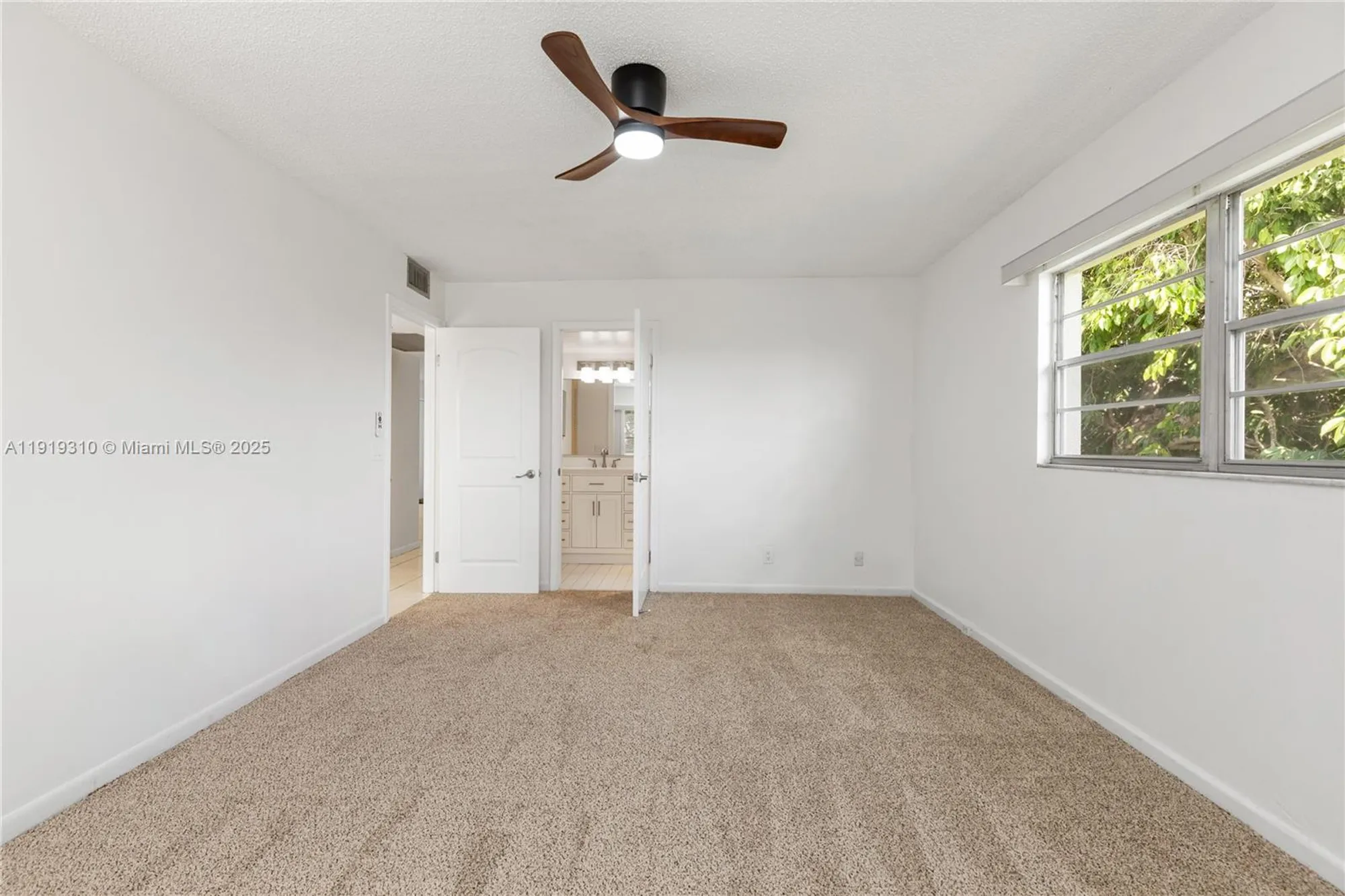 Property Slideshow image 12 of 27 | 13250 sw 4th ct 401g, Pembroke Pines, FL, 33027