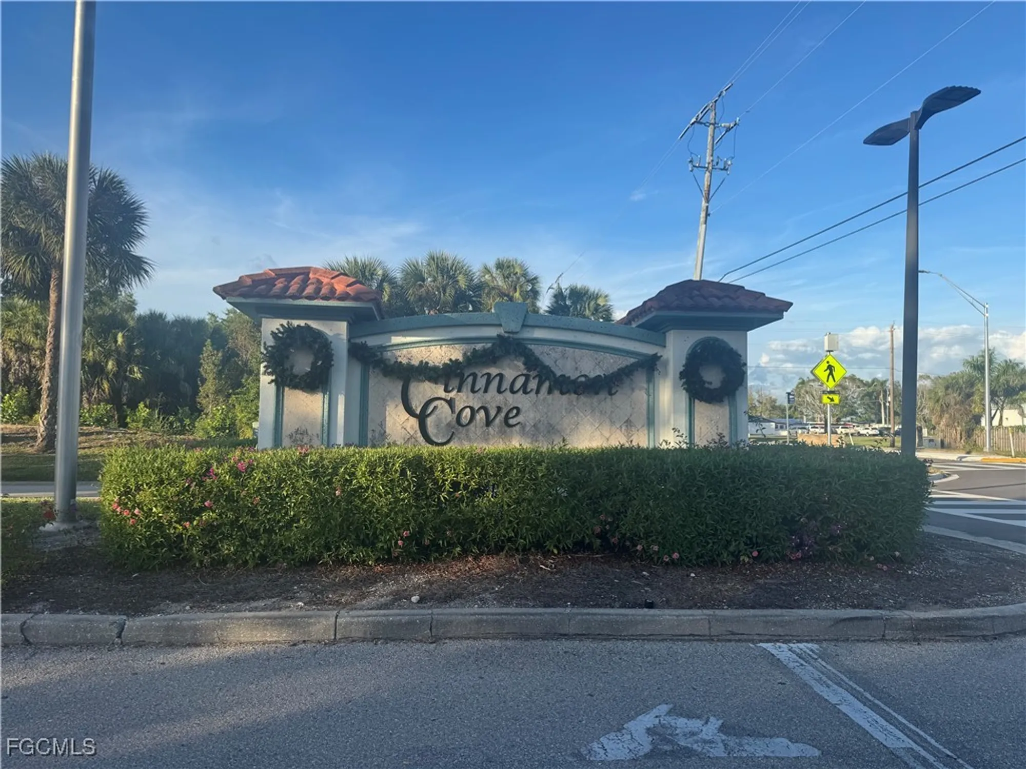 Property Slideshow image 10 of 12 | 11861 caravel cir, Fort Myers, FL, 33908