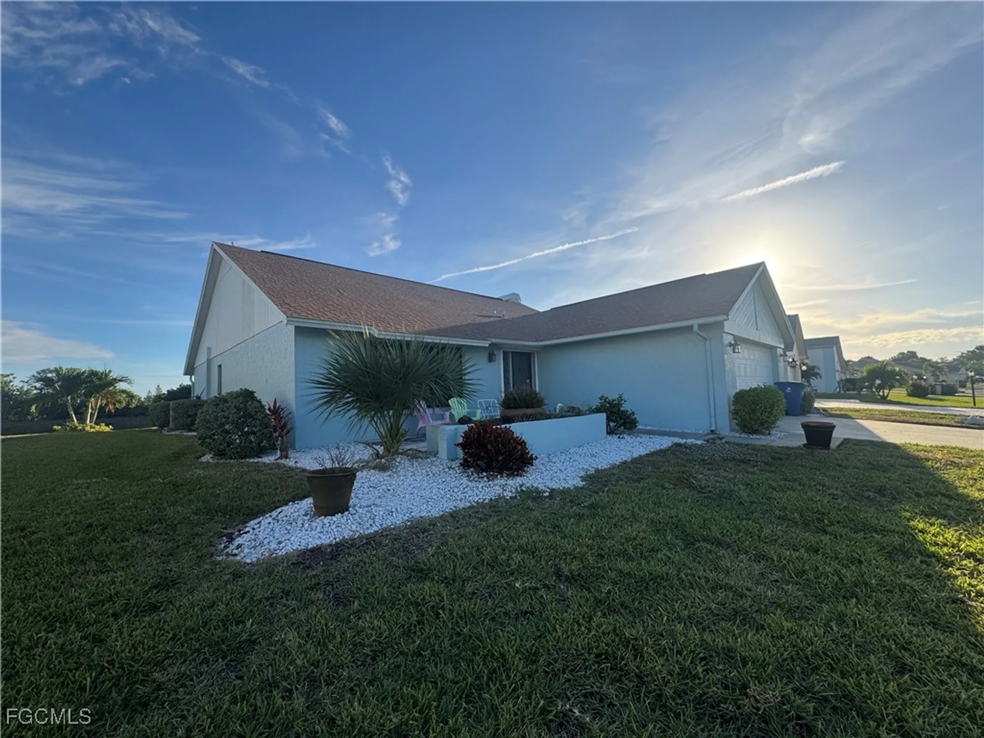 Property Slideshow image 3 of 12 | 11861 caravel cir, Fort Myers, FL, 33908