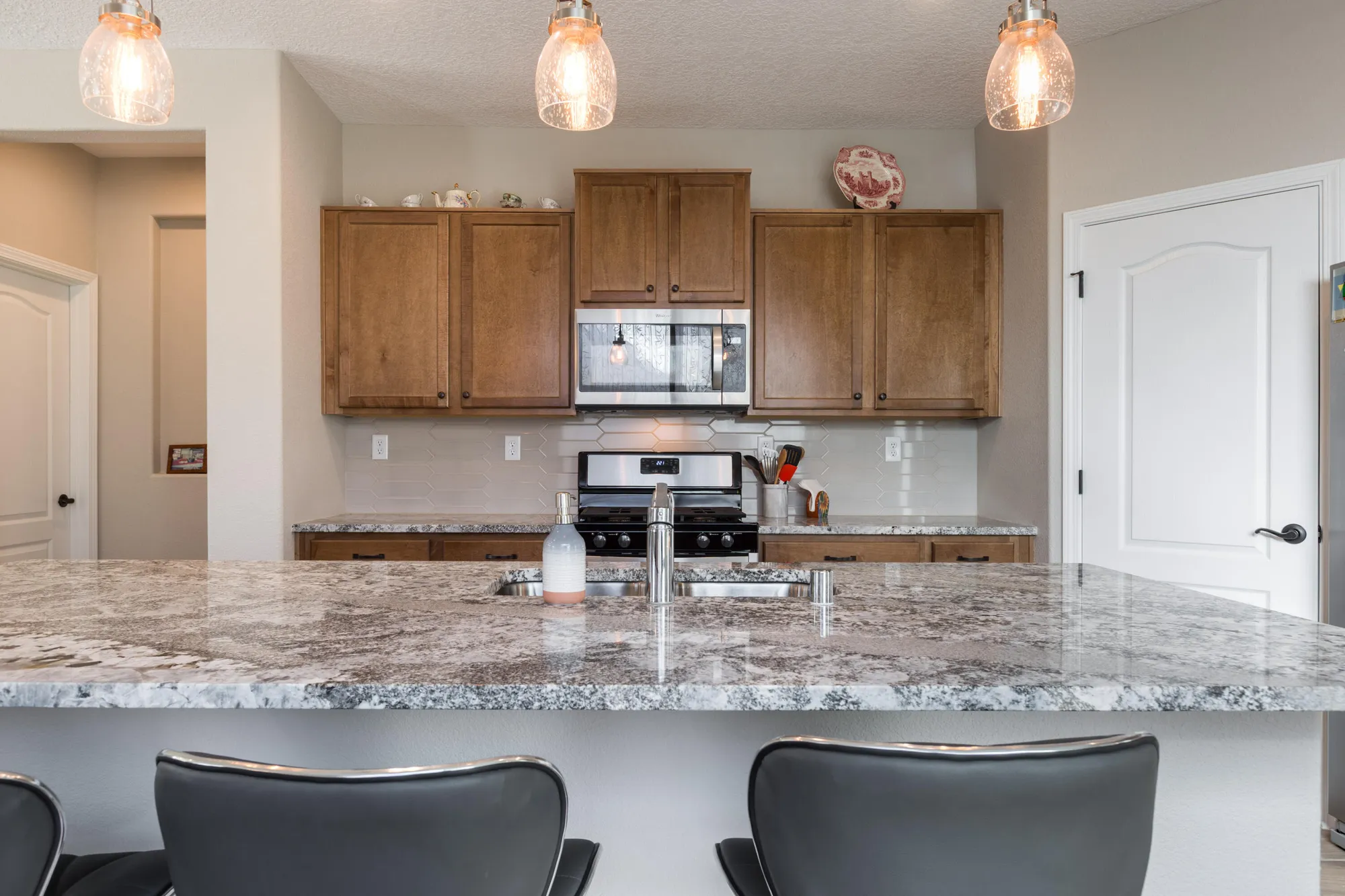 Property Slideshow image 15 of 56 | 1605 buffalo brook way nw, Albuquerque, NM, 87120