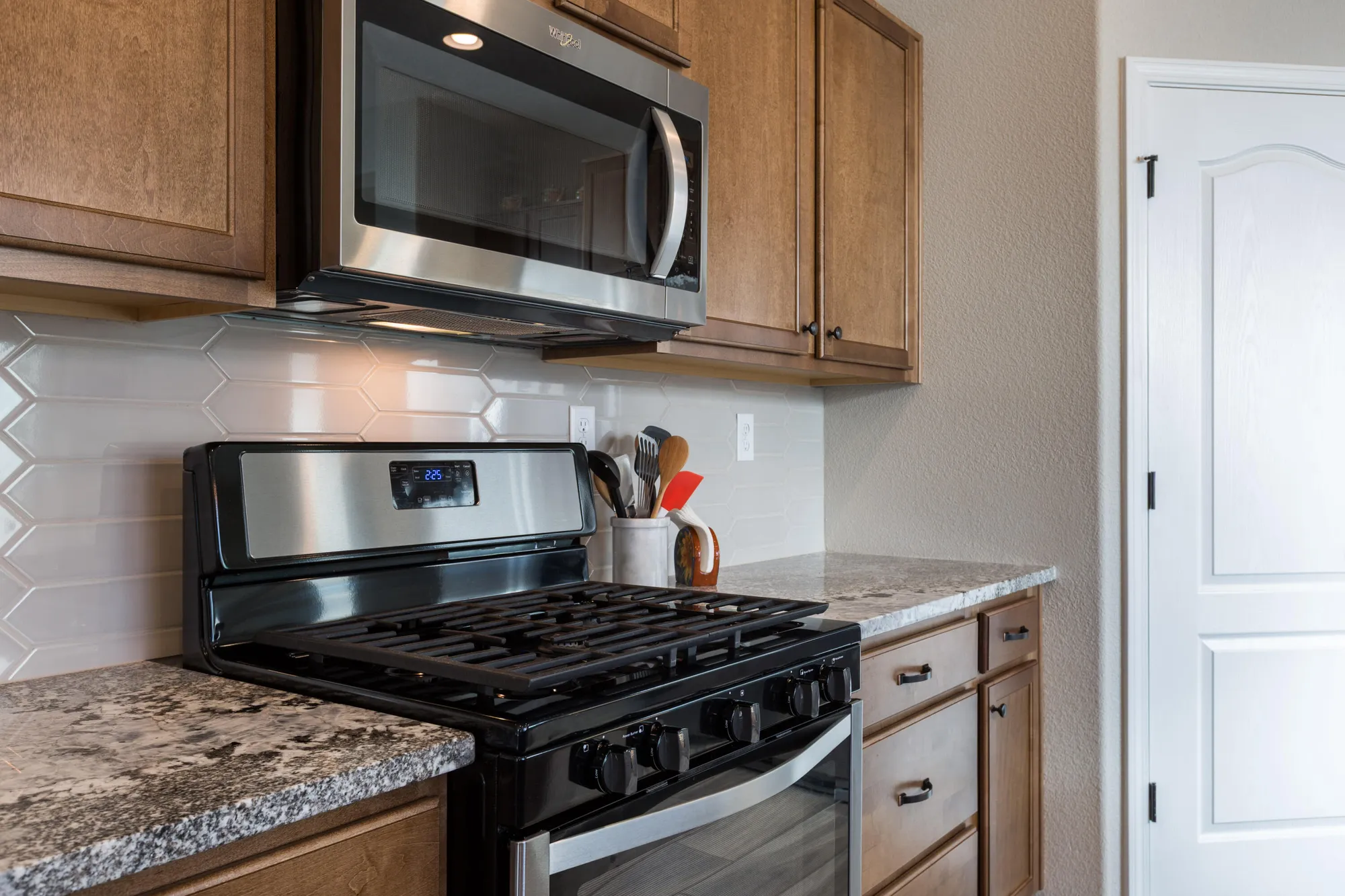 Property Slideshow image 10 of 56 | 1605 buffalo brook way nw, Albuquerque, NM, 87120