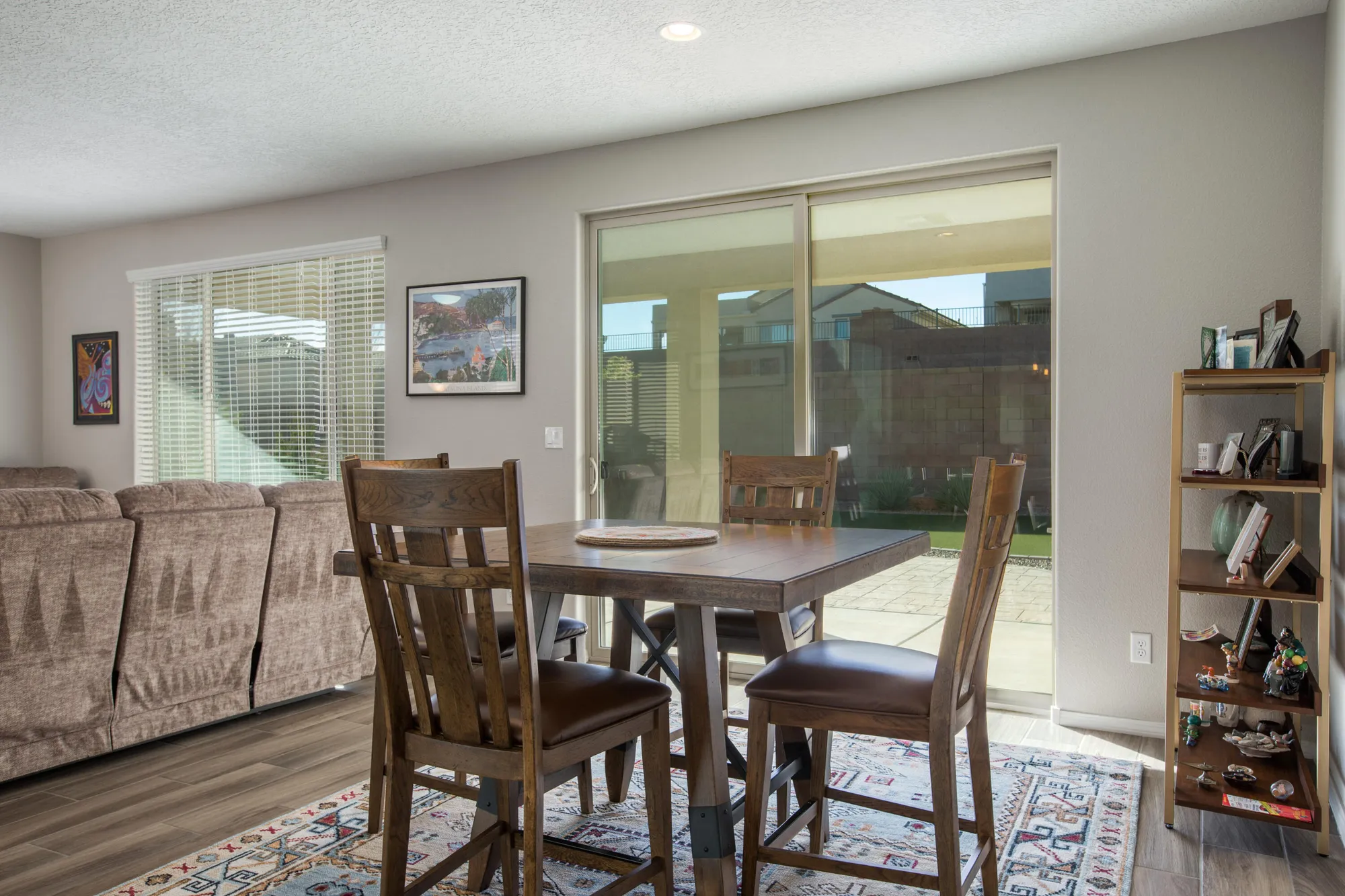 Property Slideshow image 22 of 56 | 1605 buffalo brook way nw, Albuquerque, NM, 87120