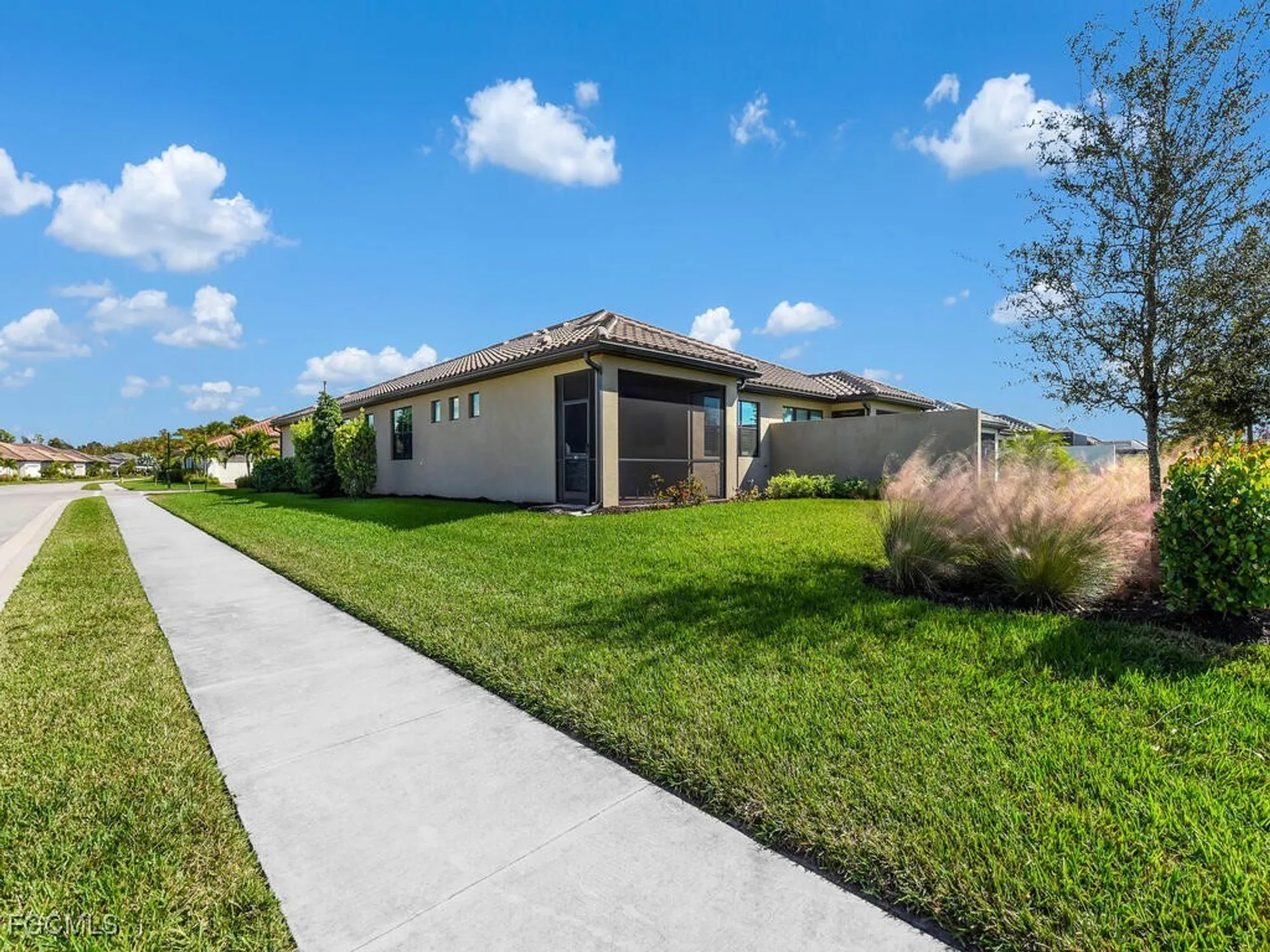 Property Slideshow image 39 of 47 | 17300 corsini dr, Fort Myers, FL, 33913