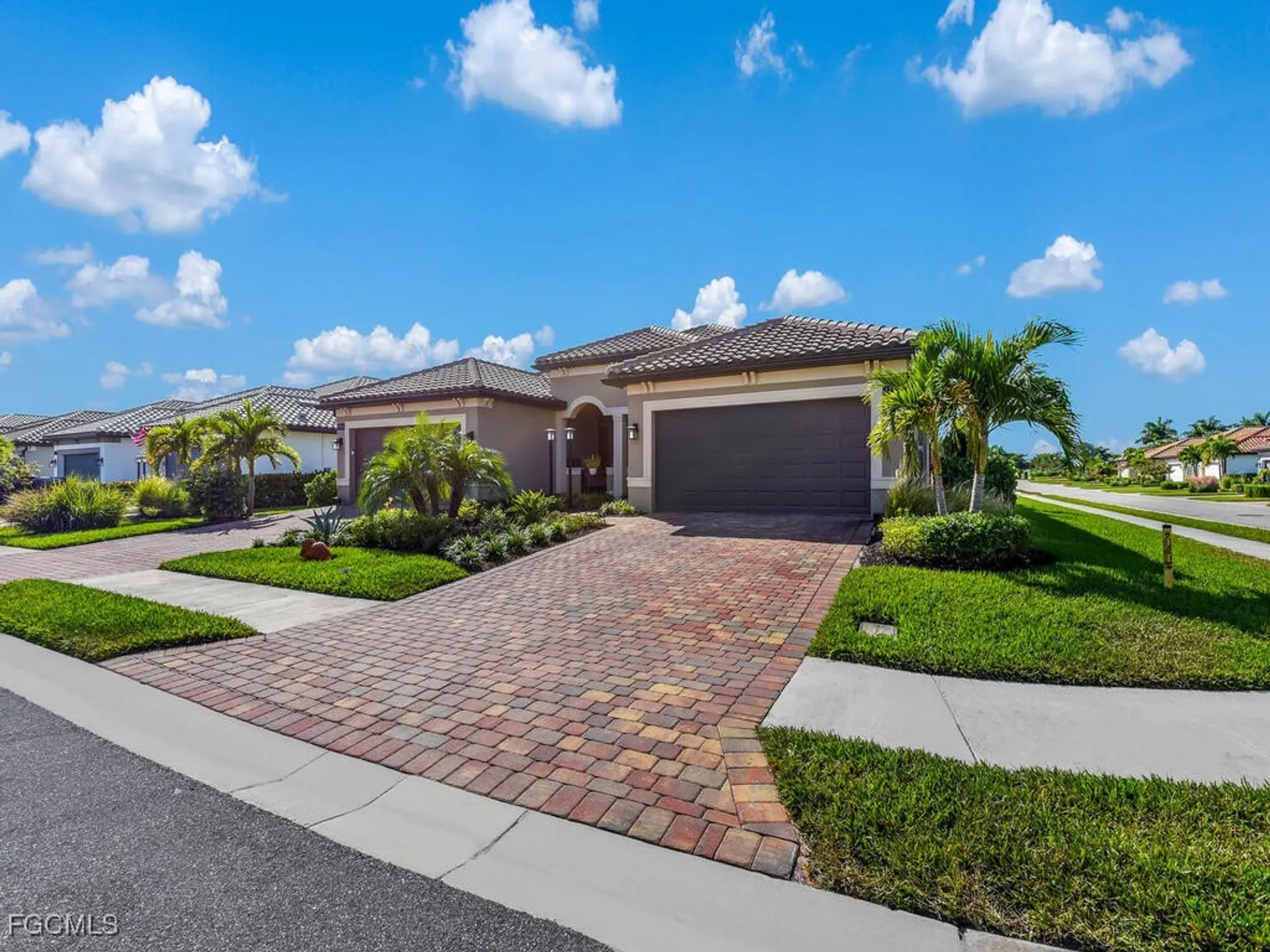 Property Slideshow image 40 of 47 | 17300 corsini dr, Fort Myers, FL, 33913