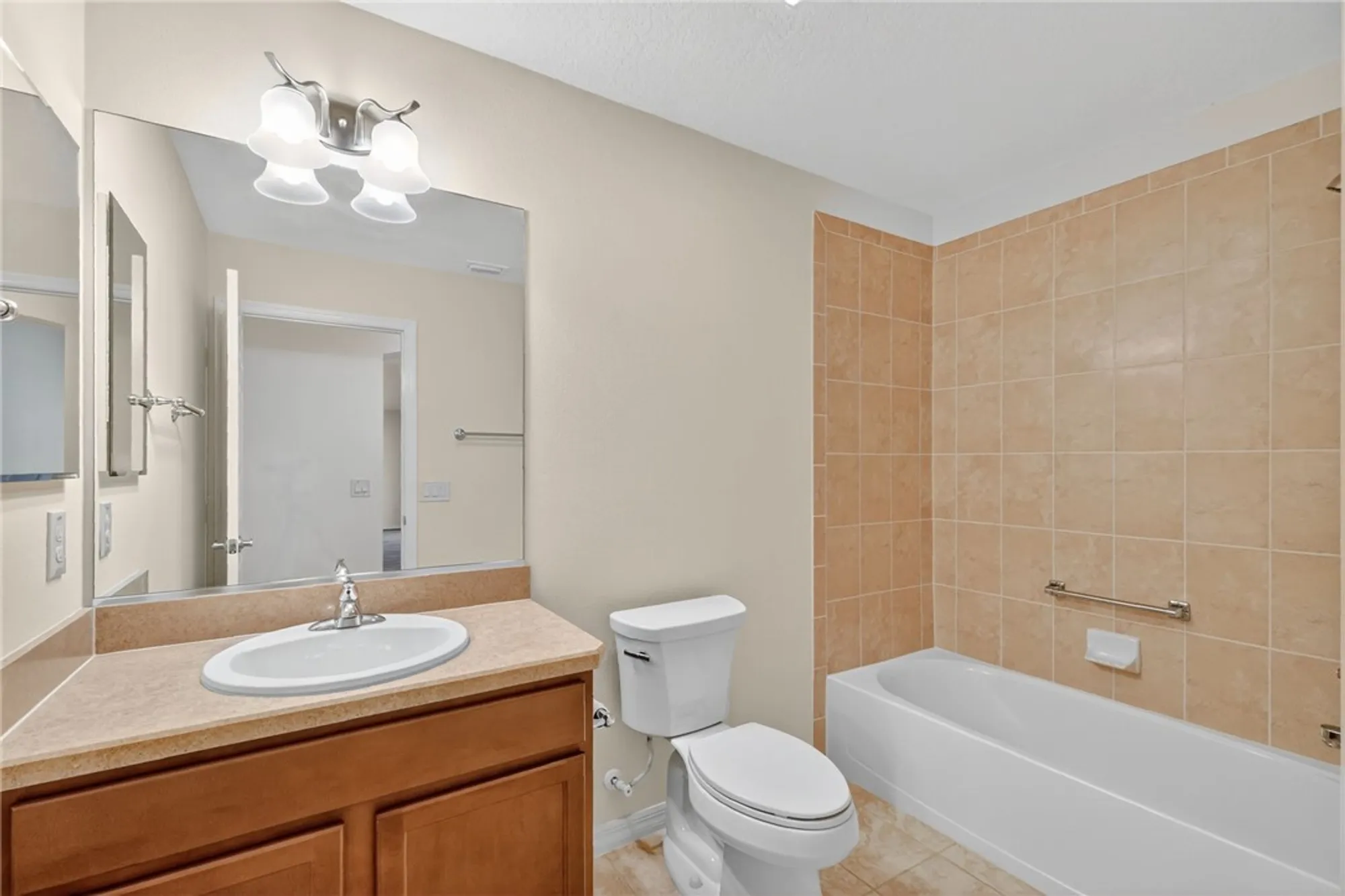 Property Slideshow image 20 of 27 | 2238 southwood dr, The Villages, FL, 32162
