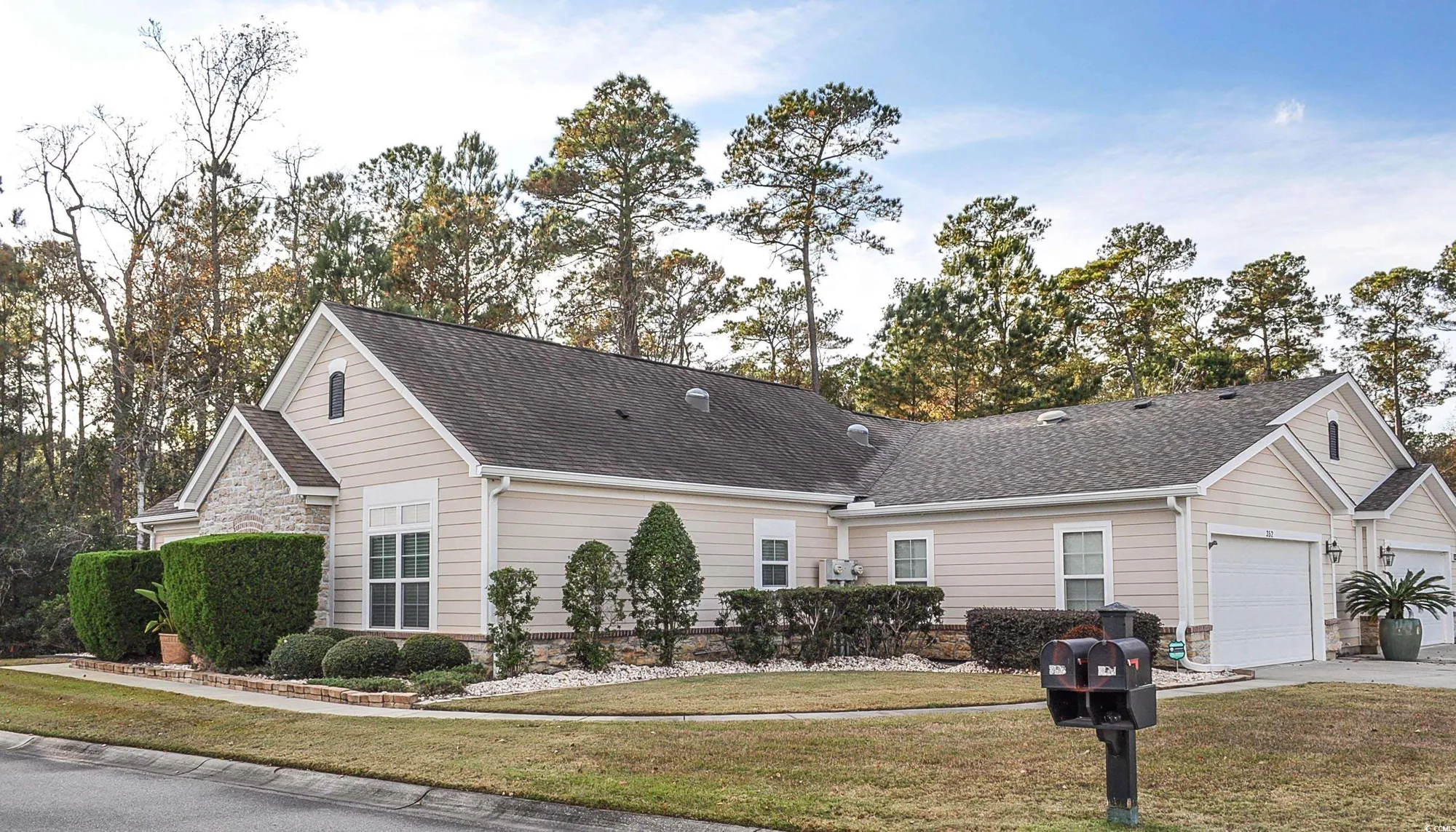 Property Slideshow image 5 of 39 | 352 arlington cir # 352, Murrells Inlet, SC, 29576