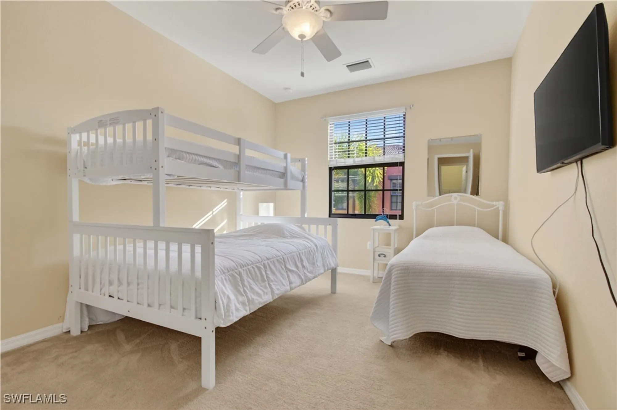 Property Slideshow image 17 of 32 | 8964 malibu ln # 11, Naples, FL, 34113