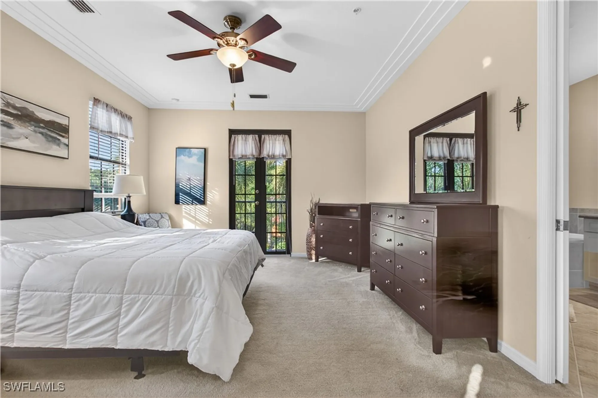 Property Slideshow image 10 of 32 | 8964 malibu ln # 11, Naples, FL, 34113