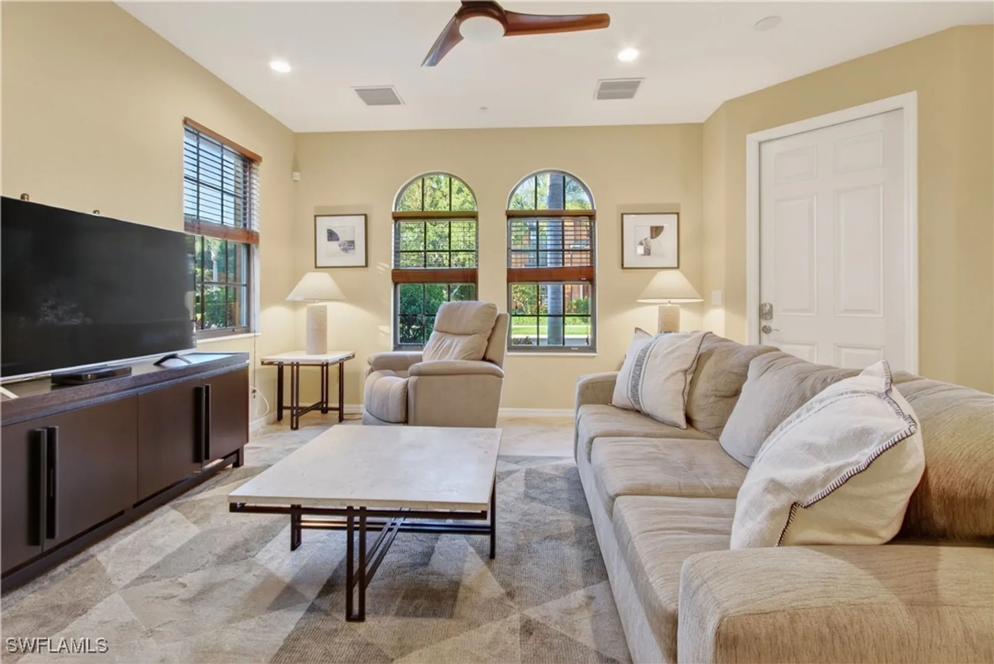 Property Slideshow image 2 of 32 | 8964 malibu ln # 11, Naples, FL, 34113