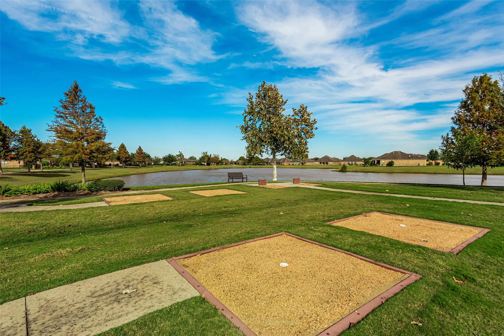 Property Slideshow image 27 of 30 | 614 shoreside dr, Richmond, TX, 77469