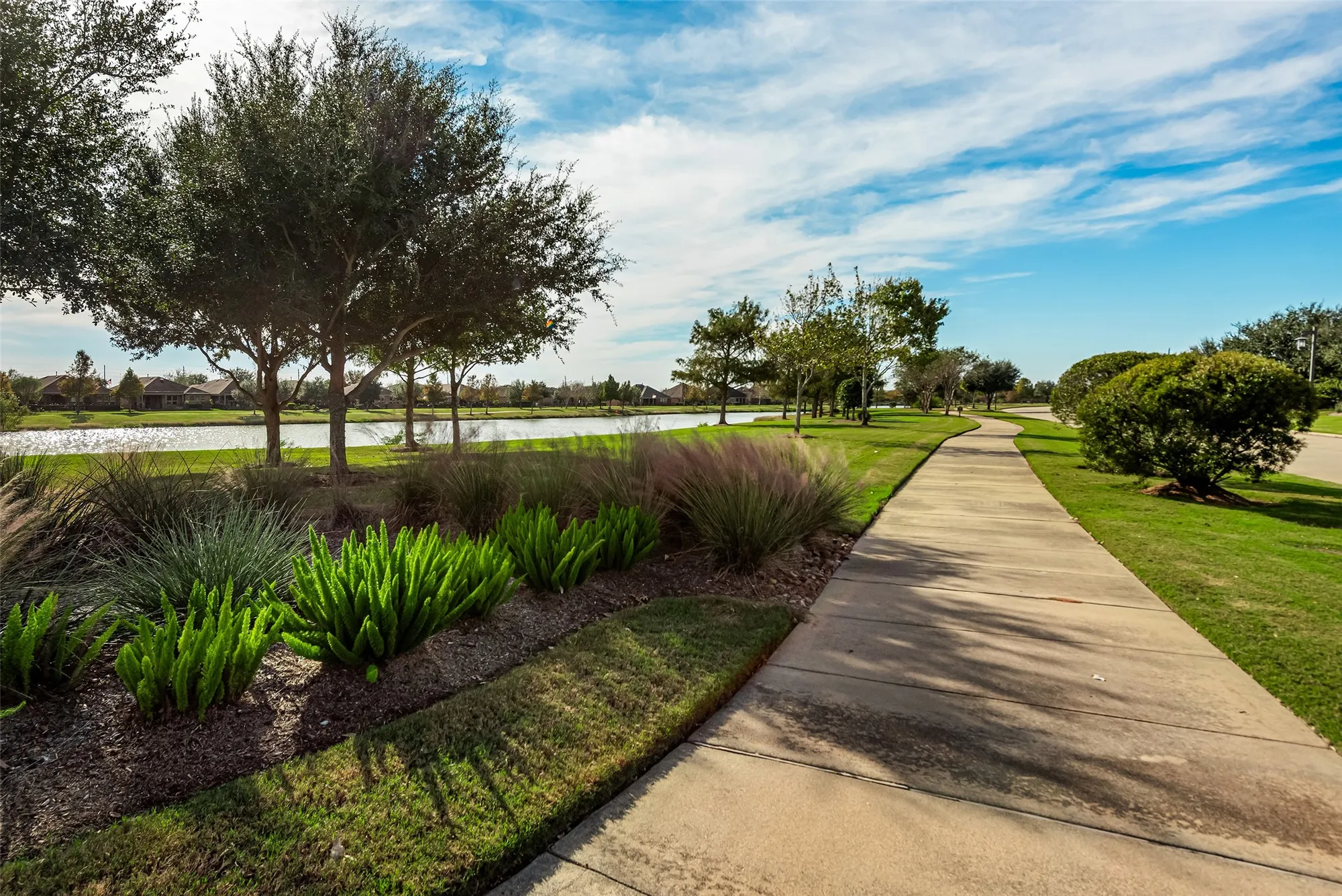 Property Slideshow image 29 of 30 | 614 shoreside dr, Richmond, TX, 77469