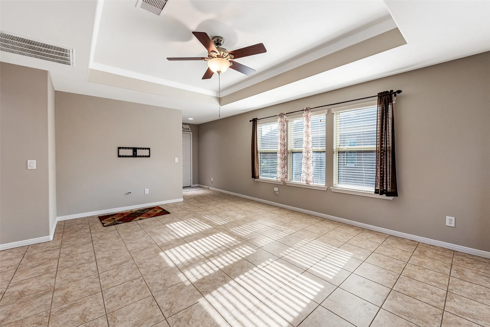 Property Slideshow image 5 of 30 | 614 shoreside dr, Richmond, TX, 77469