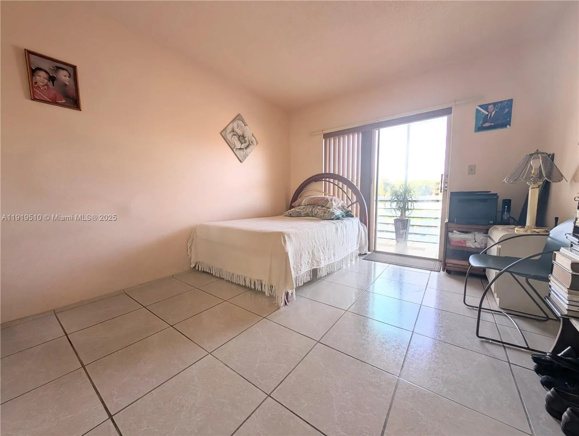 Property Slideshow image 20 of 38 | 3081 nw 47th ter 202, Lauderdale Lakes, FL, 33313
