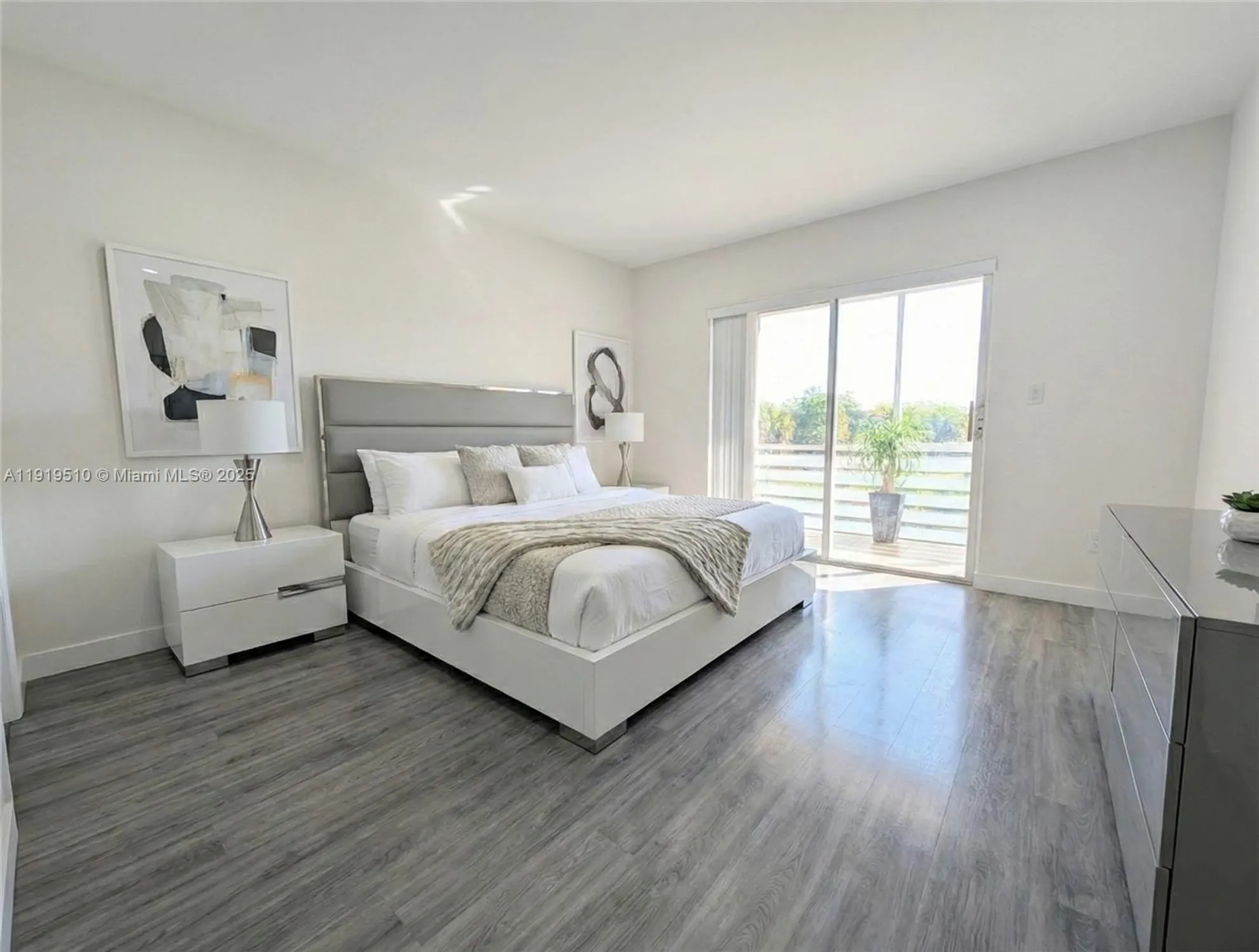 Property Slideshow image 7 of 38 | 3081 nw 47th ter 202, Lauderdale Lakes, FL, 33313