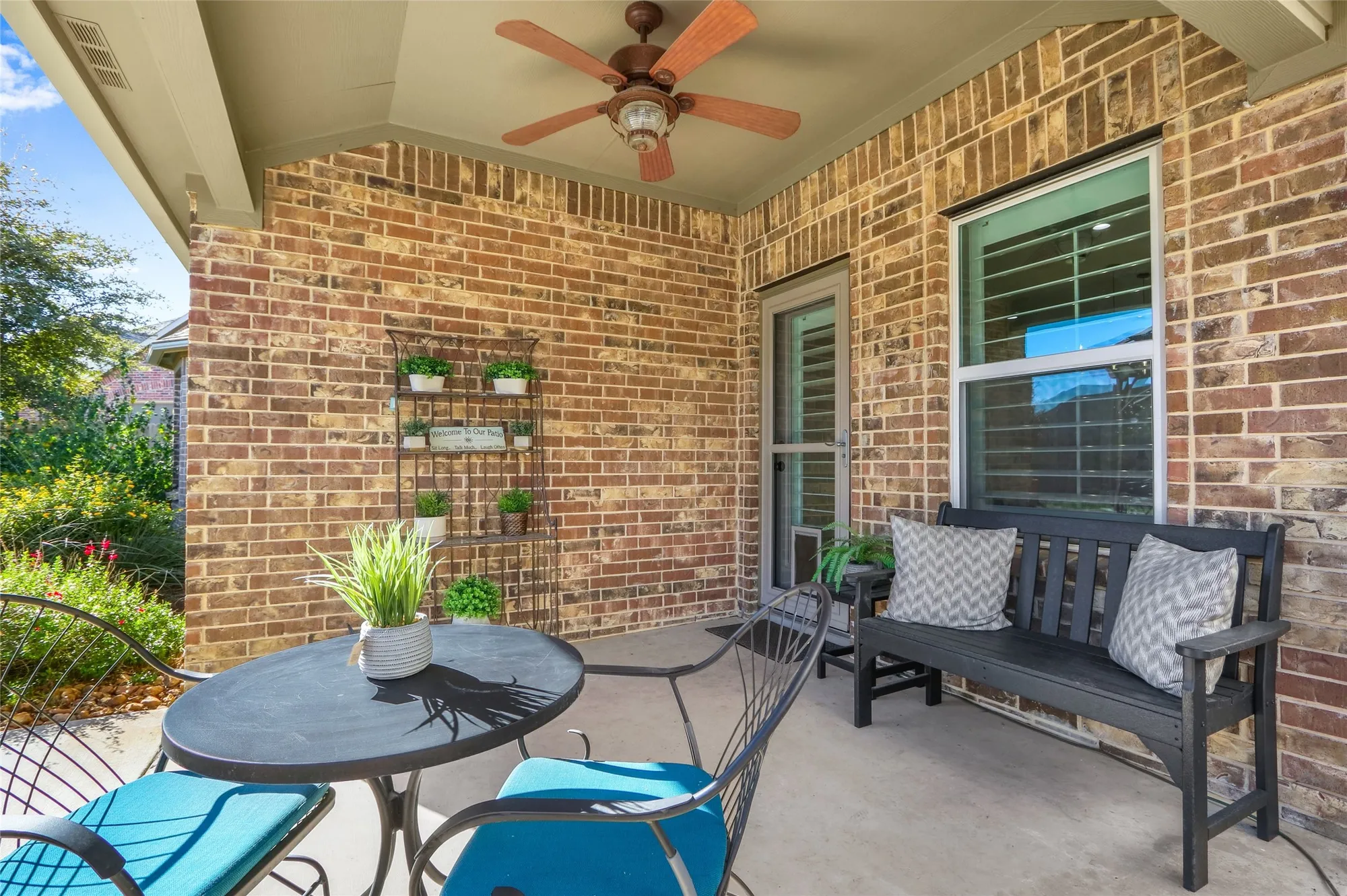 Property Slideshow image 27 of 37 | 2291 oak run pkwy, New Braunfels, TX, 78132