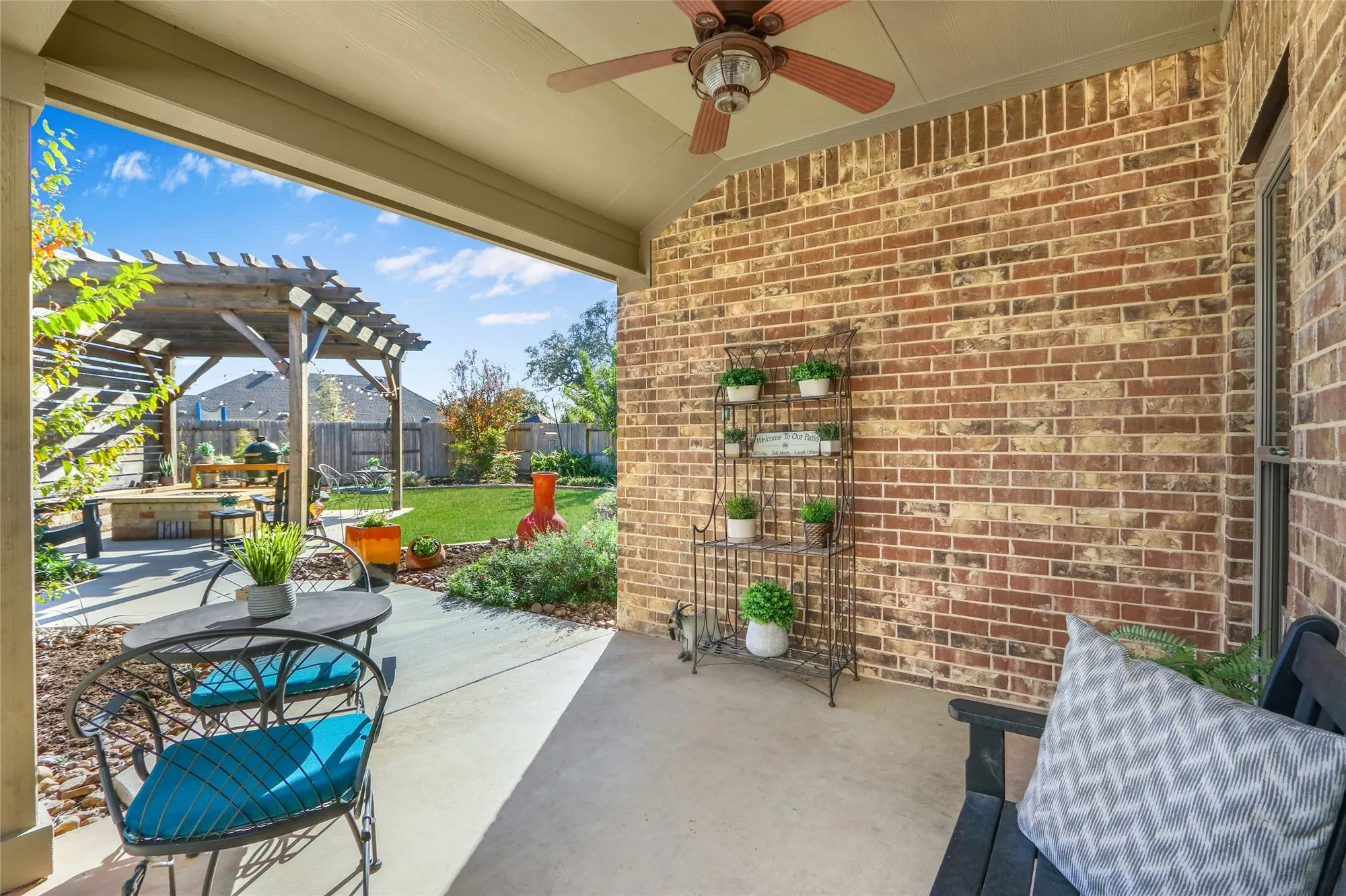 Property Slideshow image 28 of 37 | 2291 oak run pkwy, New Braunfels, TX, 78132