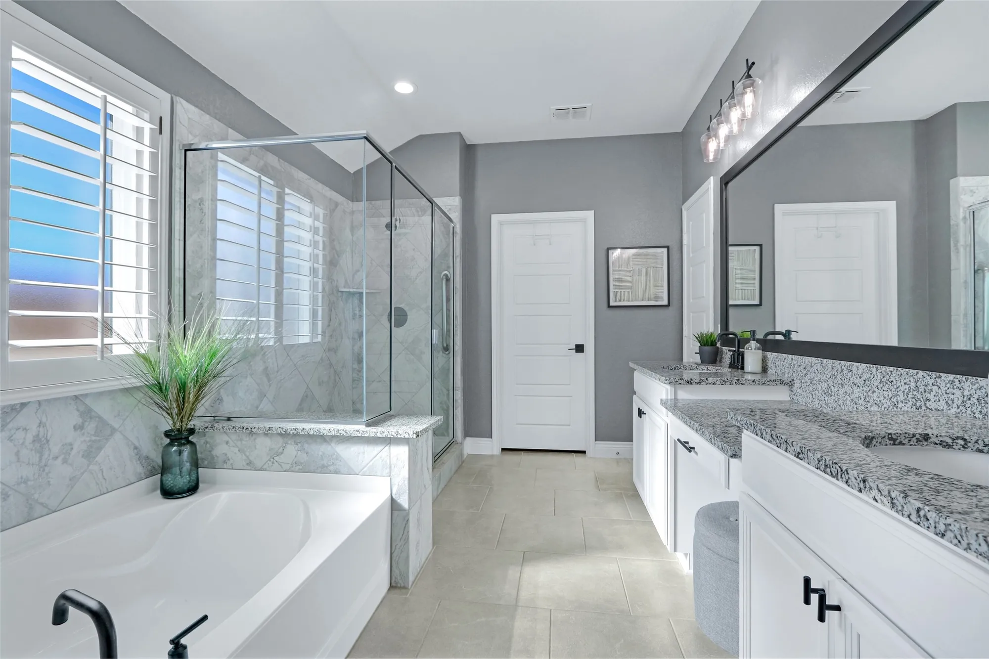 Property Slideshow image 22 of 37 | 2291 oak run pkwy, New Braunfels, TX, 78132