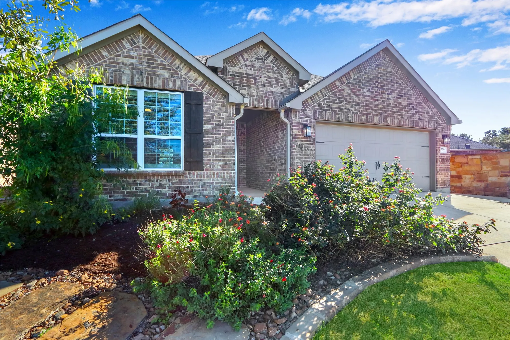 Property Slideshow image 4 of 37 | 2291 oak run pkwy, New Braunfels, TX, 78132