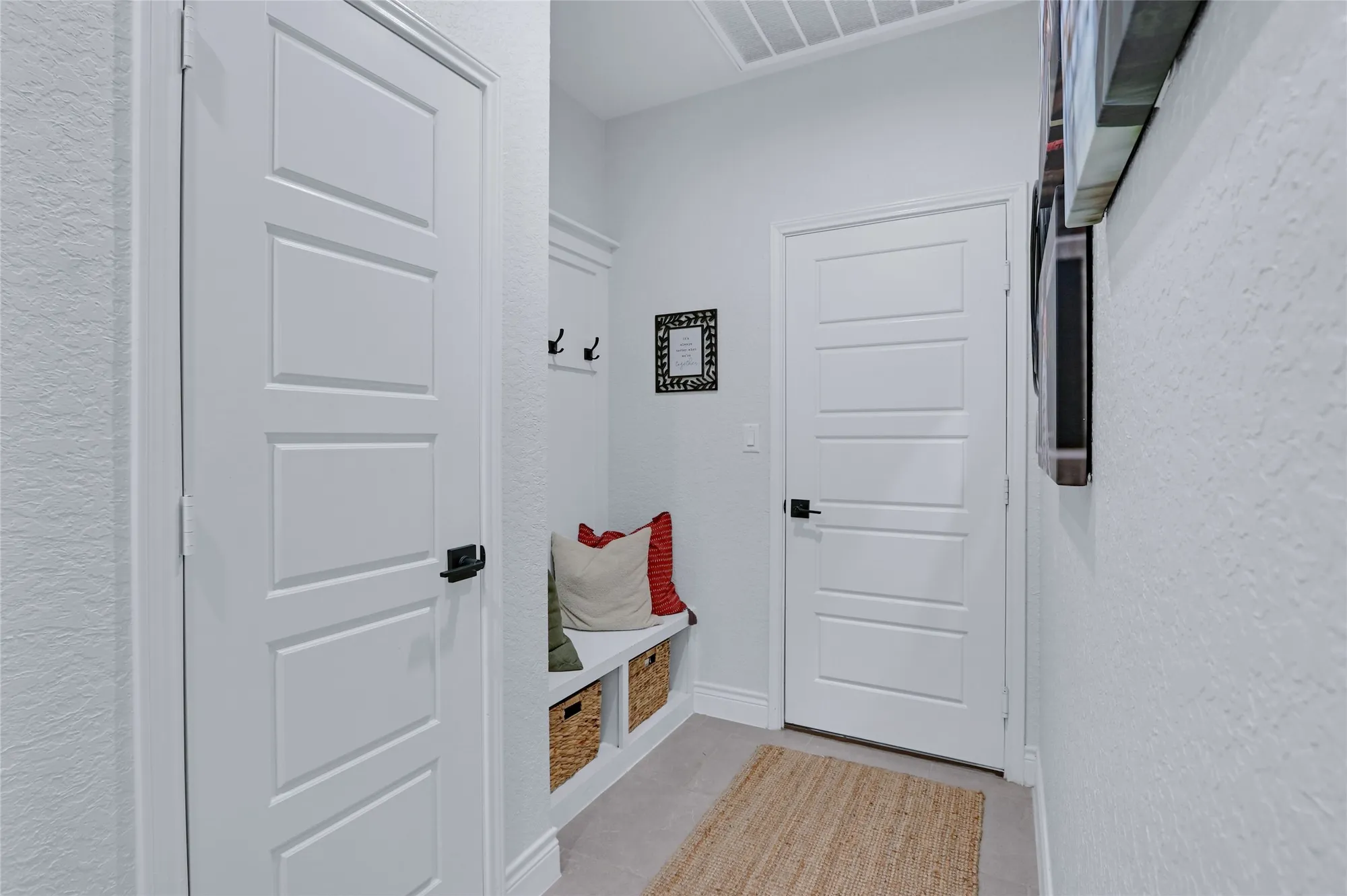 Property Slideshow image 9 of 37 | 2291 oak run pkwy, New Braunfels, TX, 78132