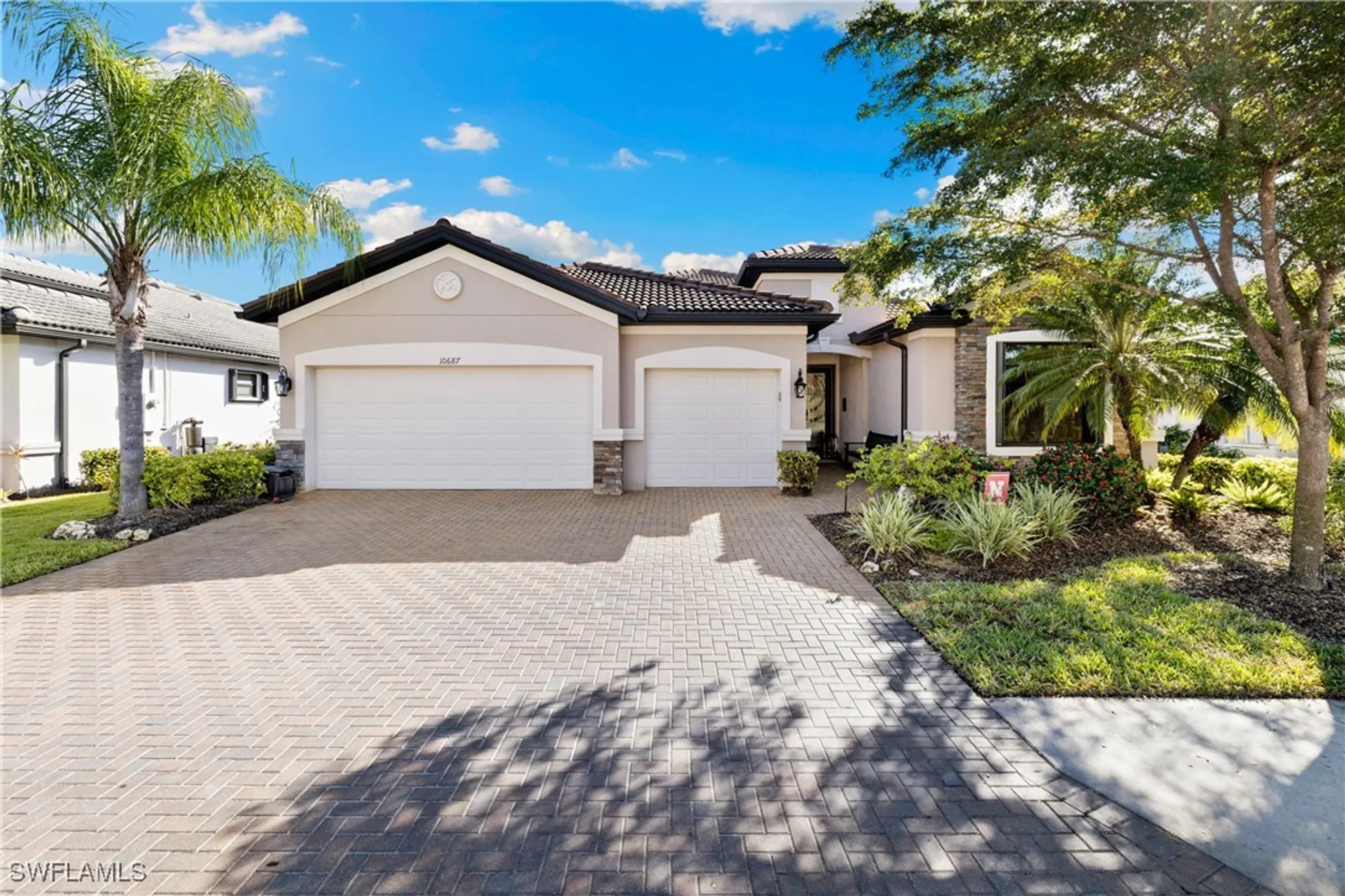 Property Slideshow image 32 of 43 | 10687 prato dr, Fort Myers, FL, 33913