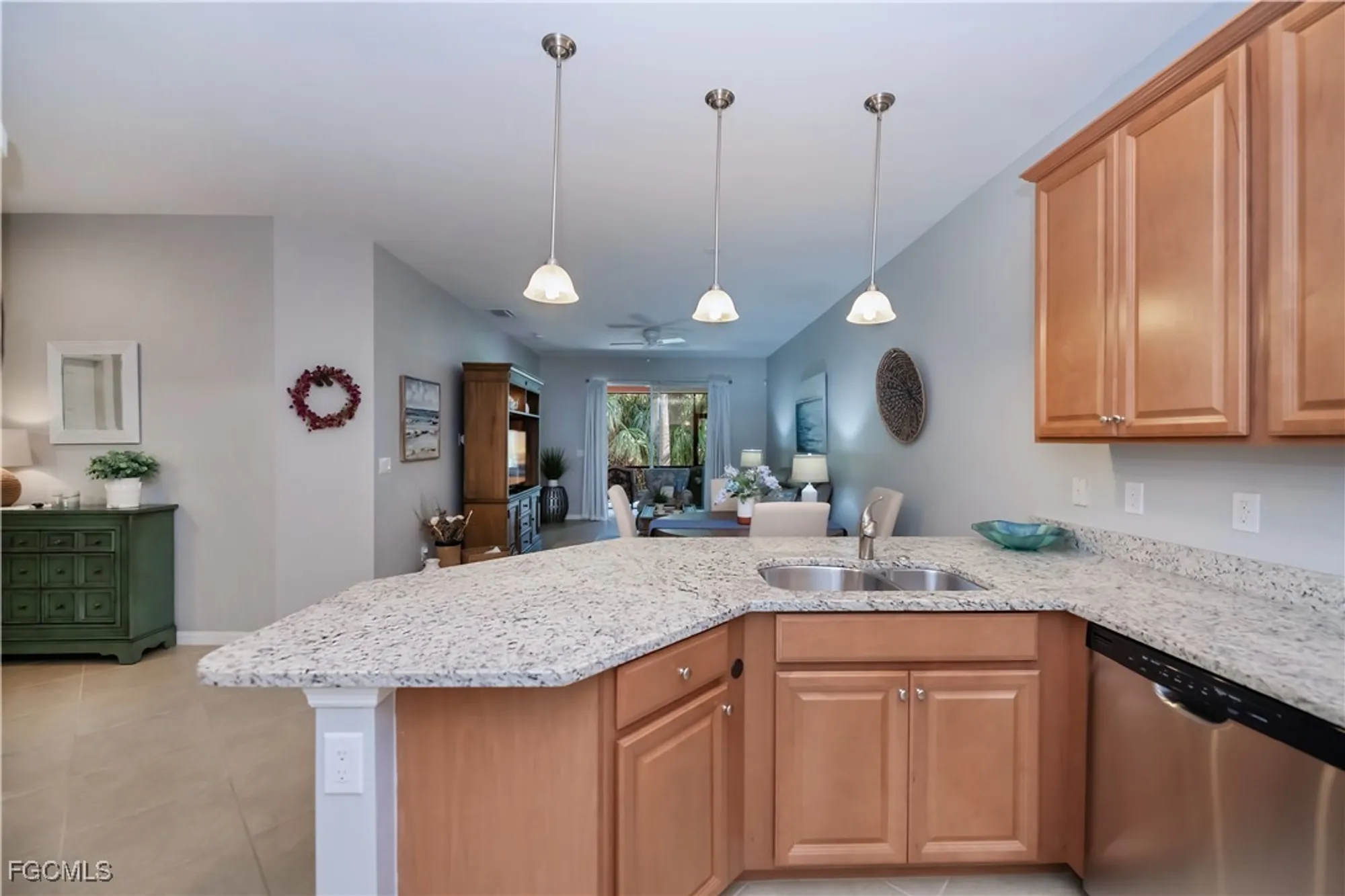 Property Slideshow image 14 of 25 | 20569 chestnut ridge dr, North Fort Myers, FL, 33917