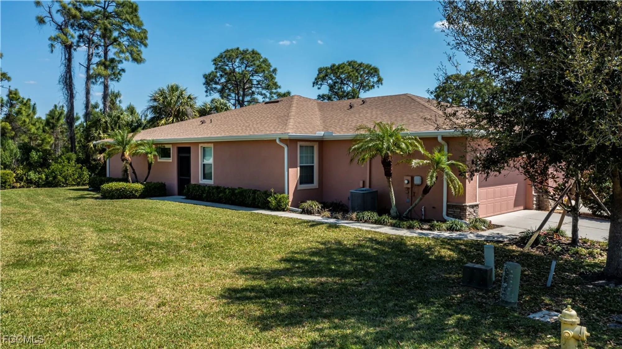 Property Slideshow image 3 of 25 | 20569 chestnut ridge dr, North Fort Myers, FL, 33917