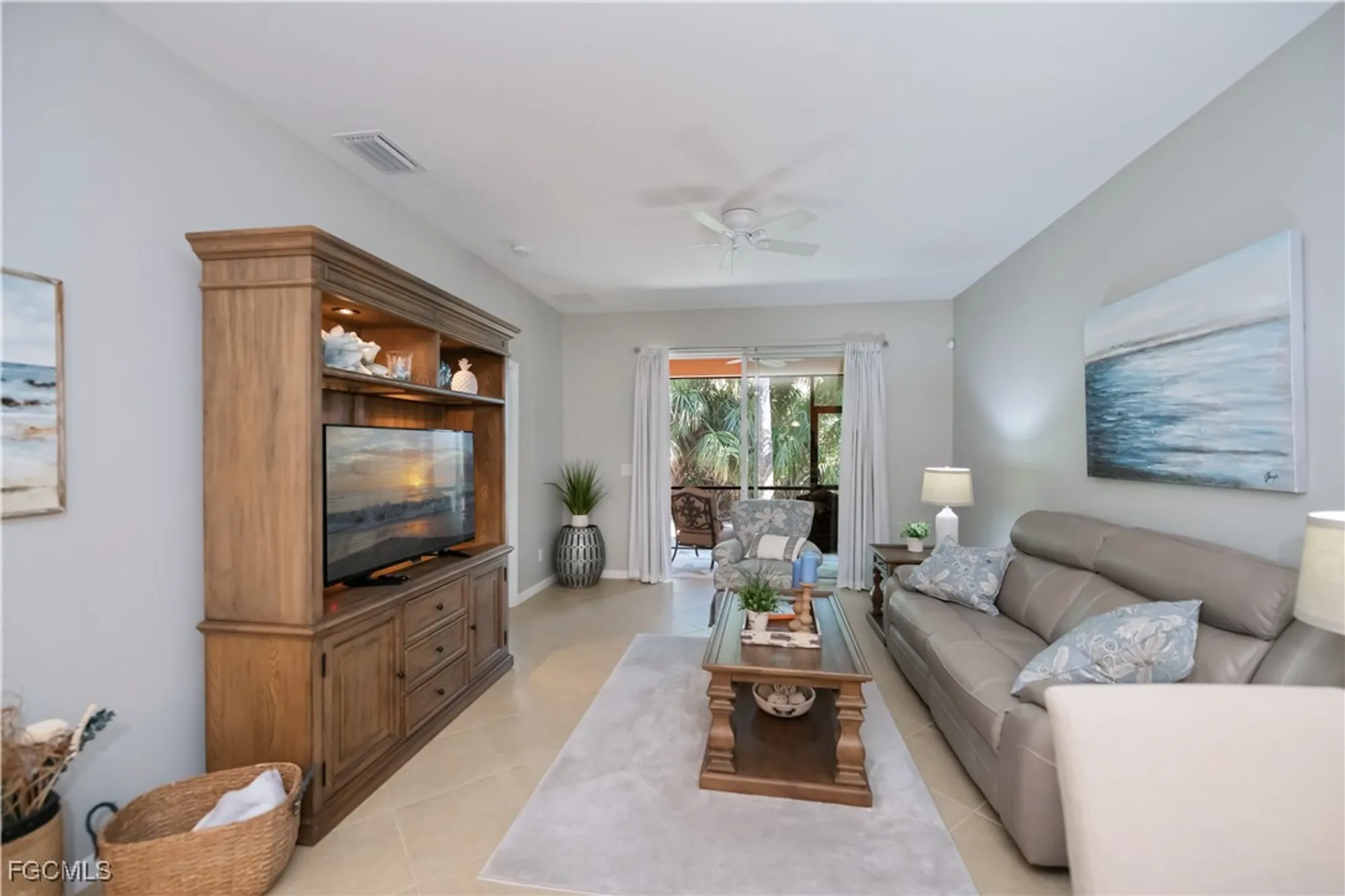 Property Slideshow image 8 of 25 | 20569 chestnut ridge dr, North Fort Myers, FL, 33917