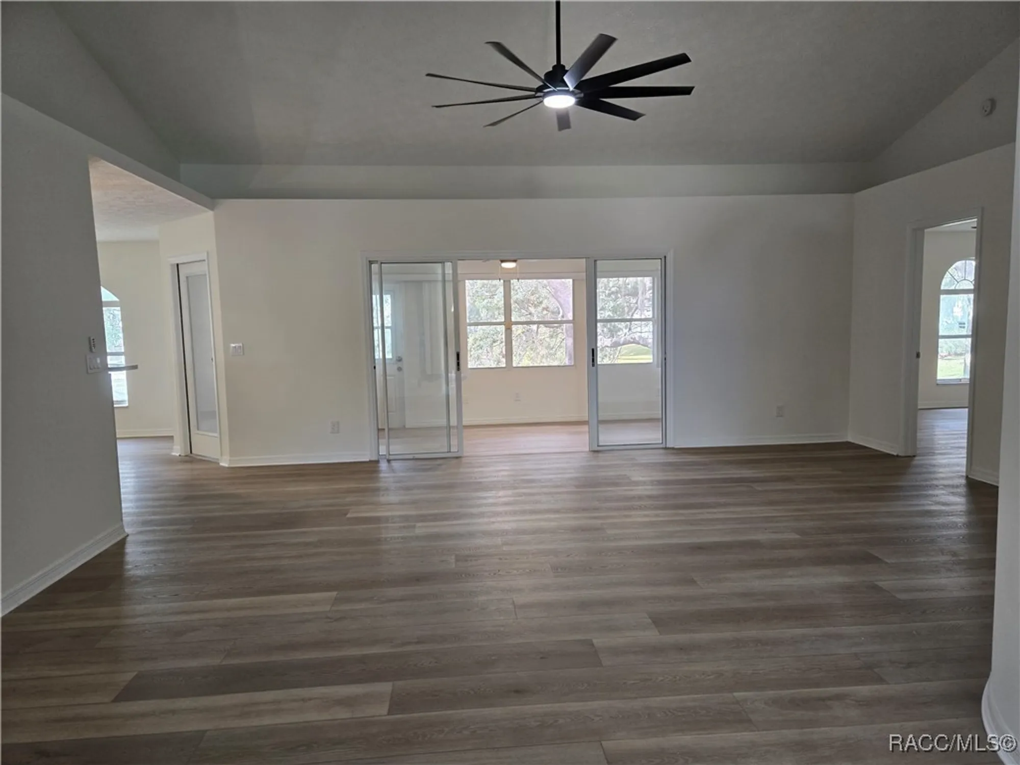 Property Slideshow image 3 of 26 | 719 balmoral ct, Inverness, FL, 34453