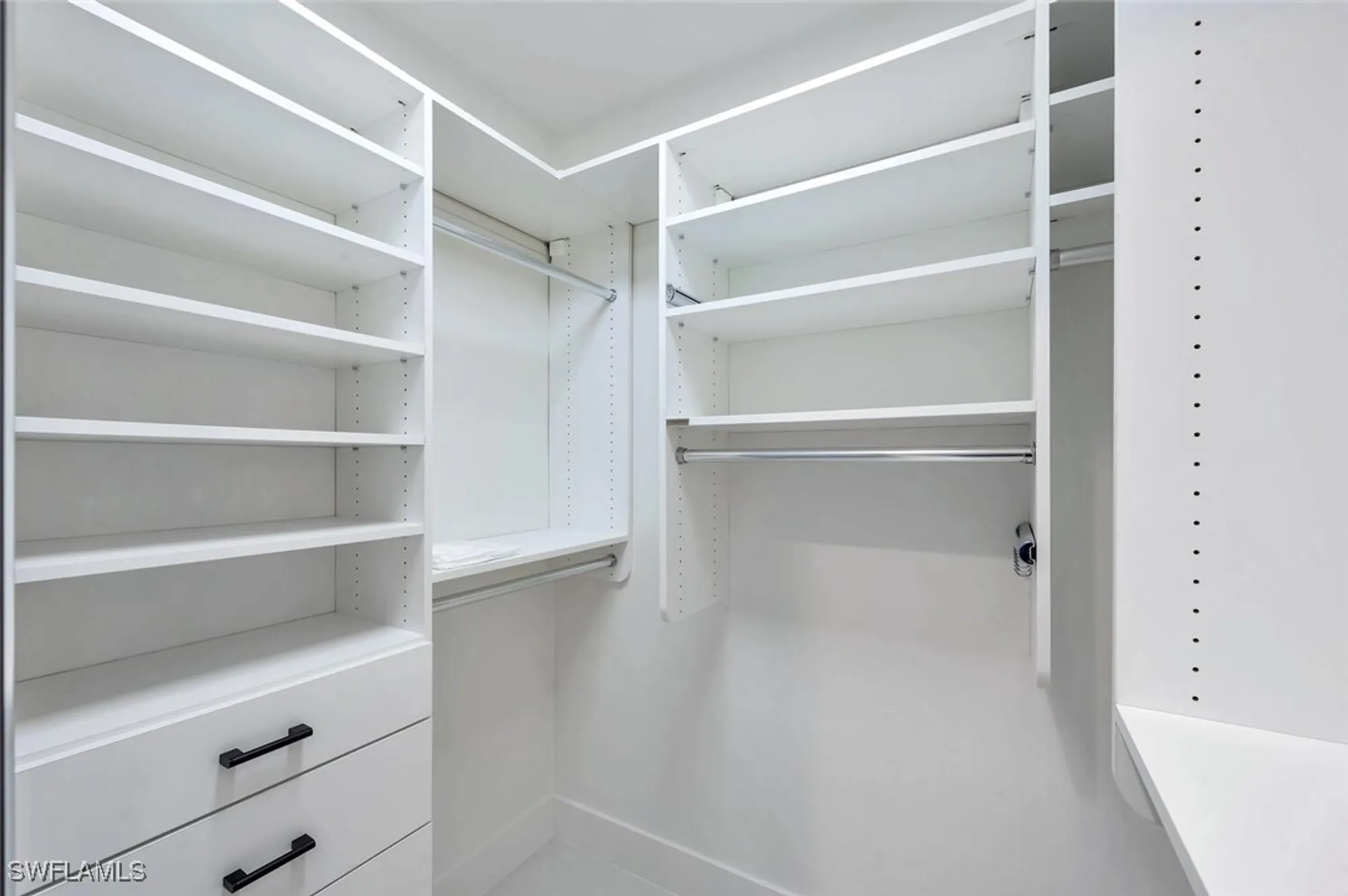 Property Slideshow image 18 of 35 | 4811 island pond ct 1104, Bonita Springs, FL, 34134