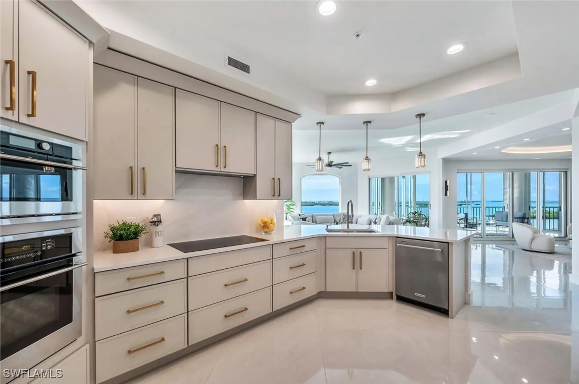 Property Slideshow image 12 of 35 | 4811 island pond ct 1104, Bonita Springs, FL, 34134