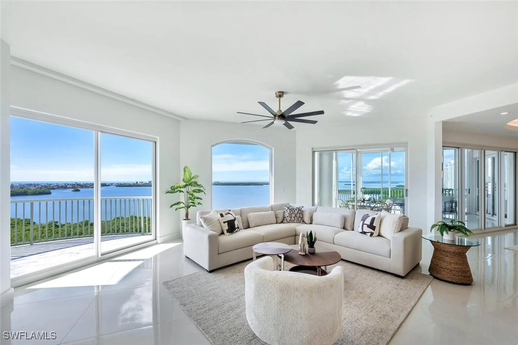 Property Slideshow image 9 of 35 | 4811 island pond ct 1104, Bonita Springs, FL, 34134