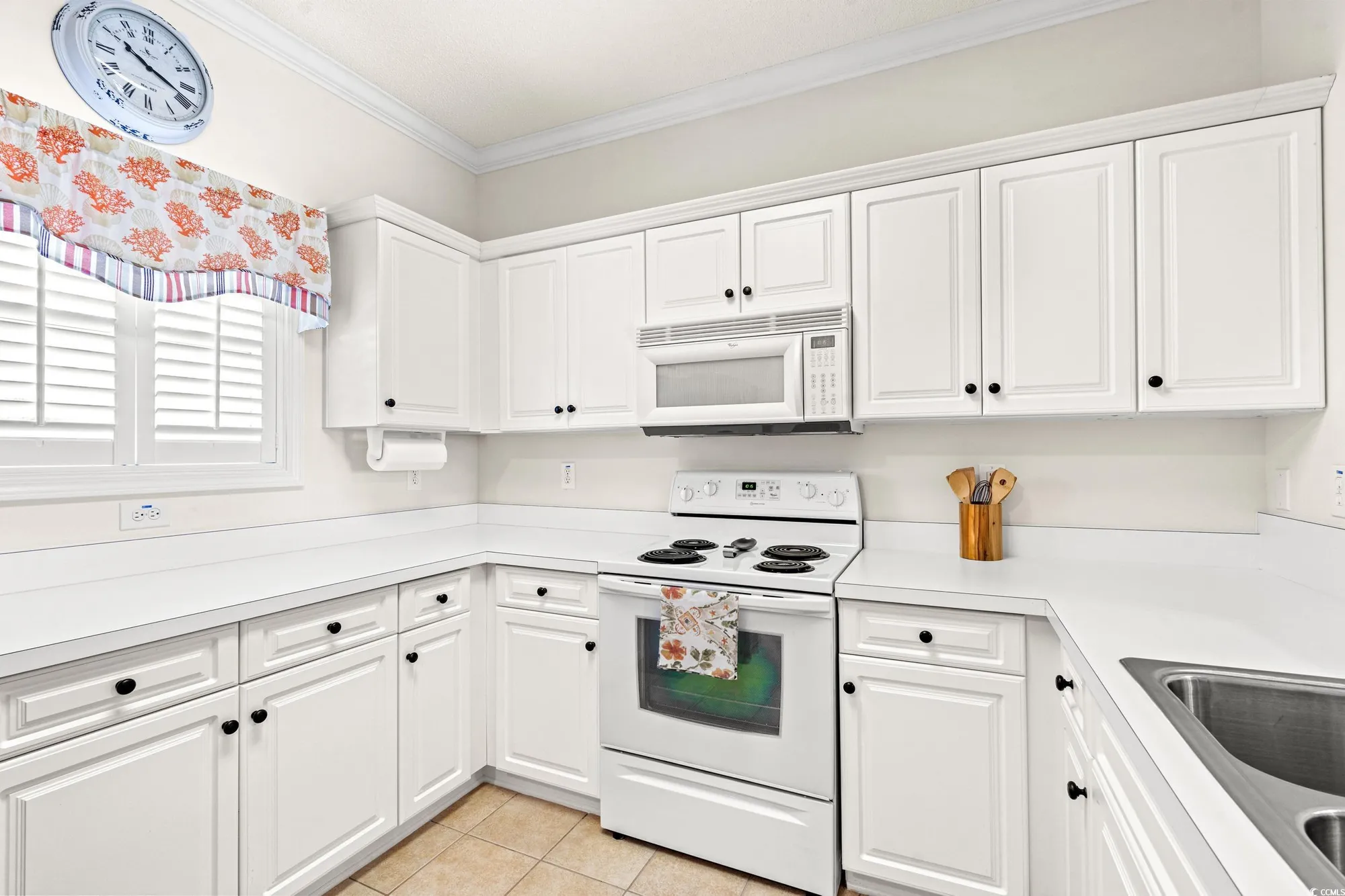 Property Slideshow image 8 of 32 | 604 heathrow dr 1105, Myrtle Beach, SC, 29579