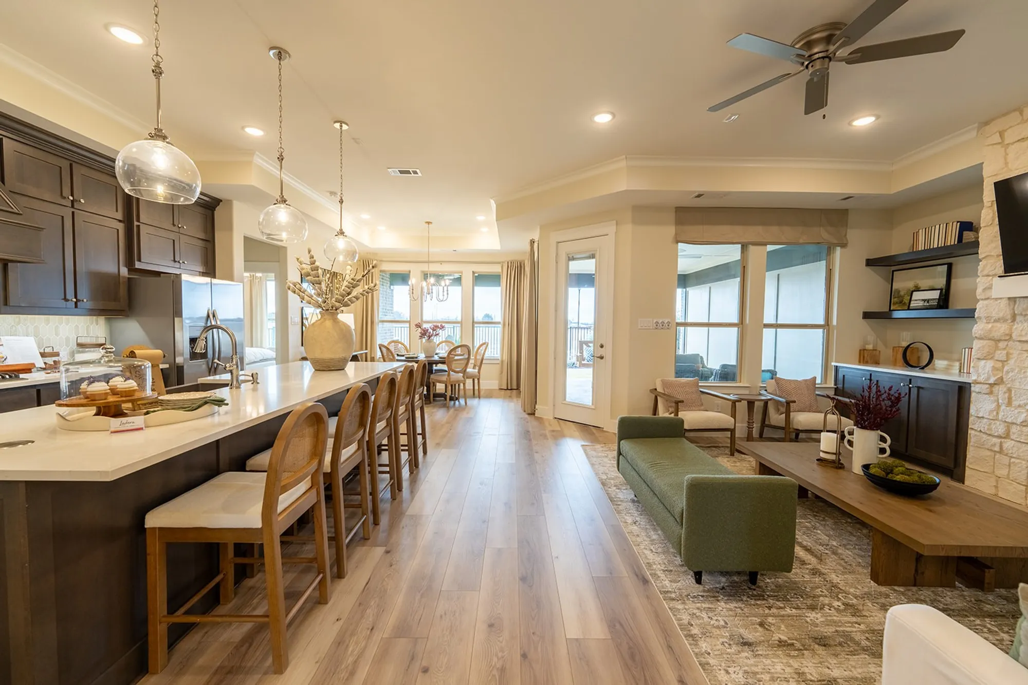 Property Slideshow image 4 of 40 | 3416 esplanade dr, Little Elm, TX, 75068