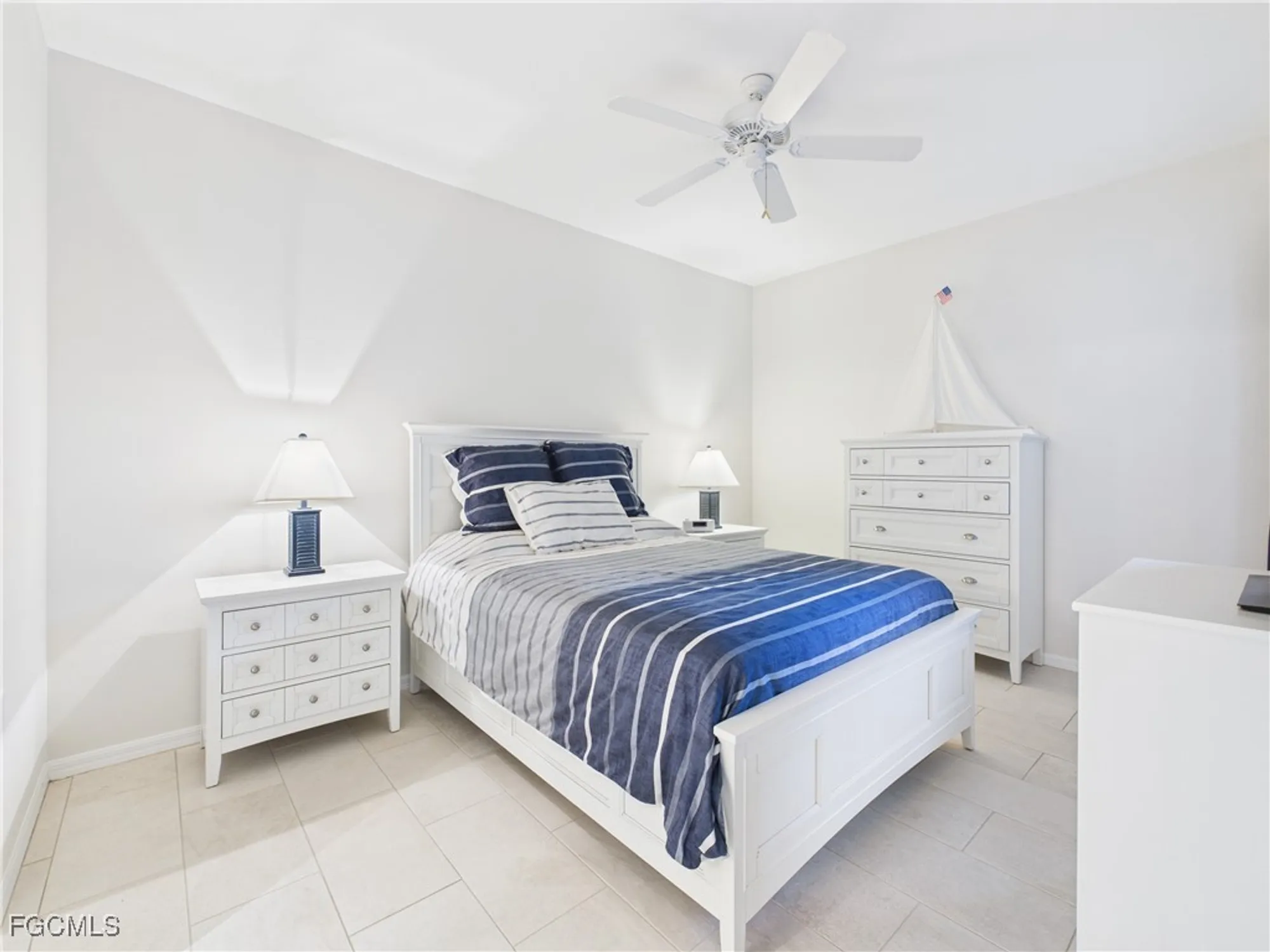 Property Slideshow image 11 of 32 | 10461 washingtonia palm way 3436, Fort Myers, FL, 33966