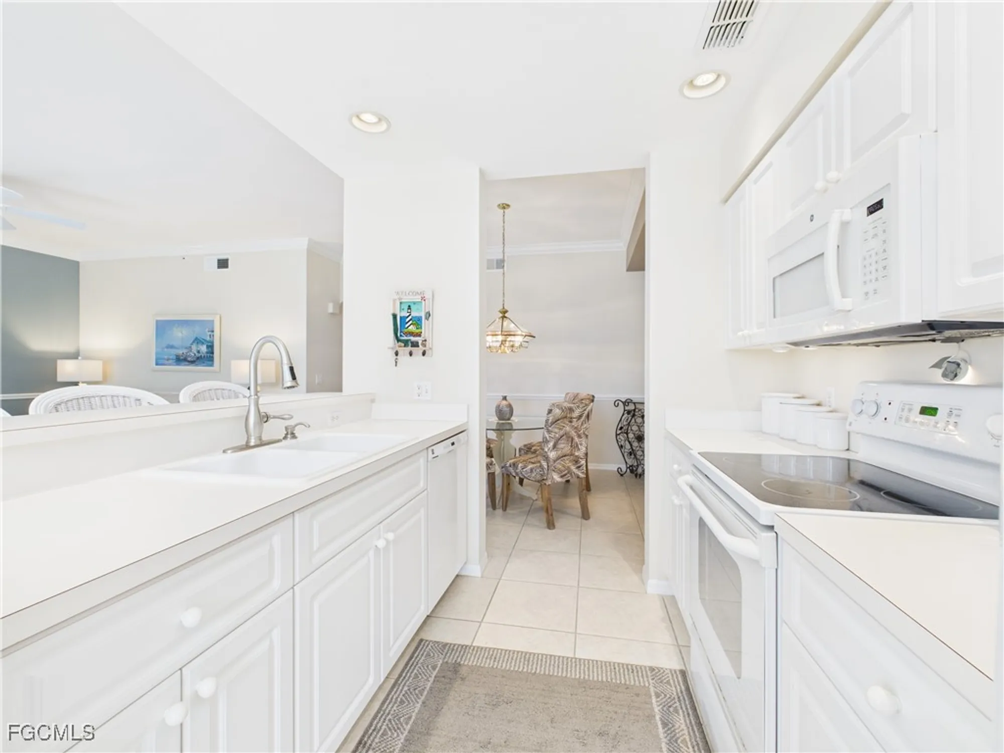 Property Slideshow image 4 of 32 | 10461 washingtonia palm way 3436, Fort Myers, FL, 33966