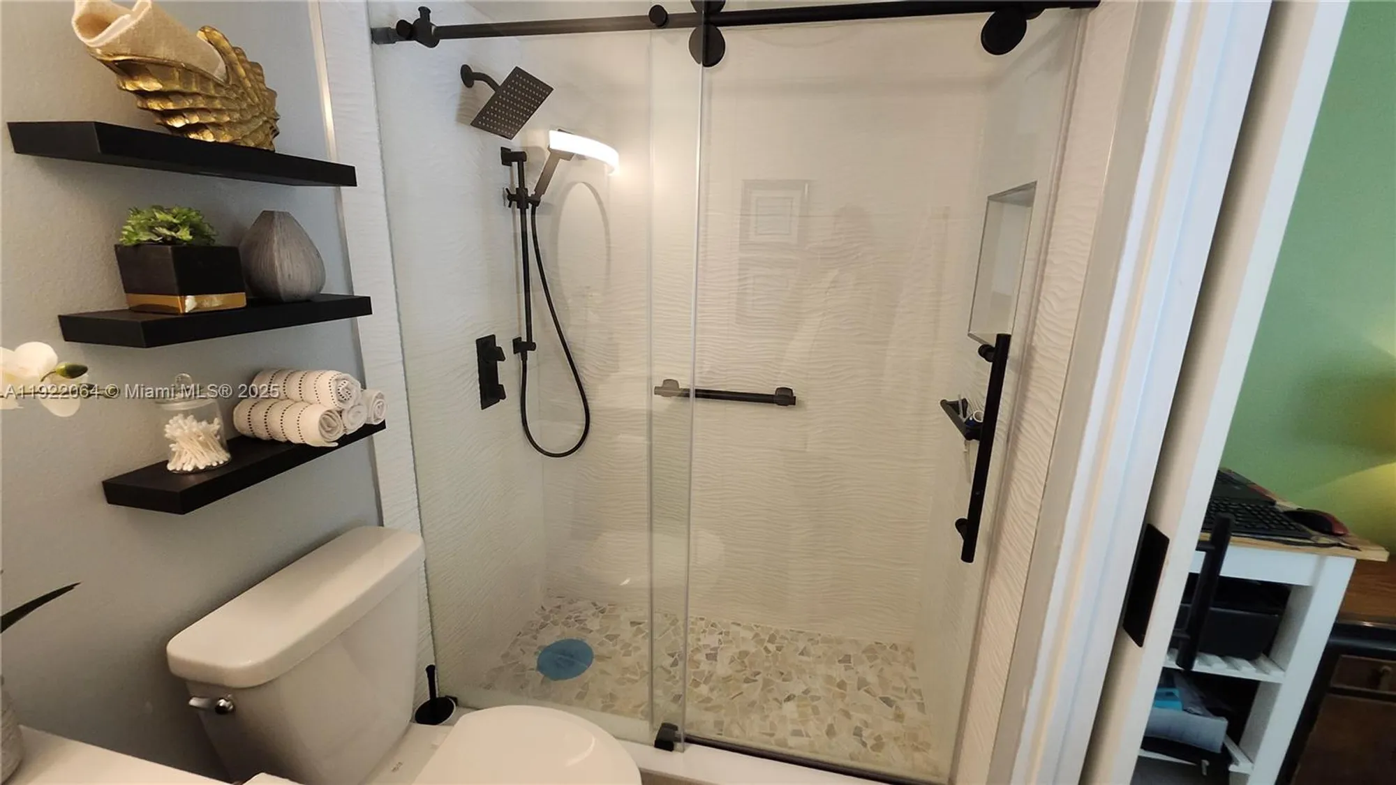 Property Slideshow image 16 of 45 | 3143 cambridge g # 3143, Deerfield Beach, FL, 33442