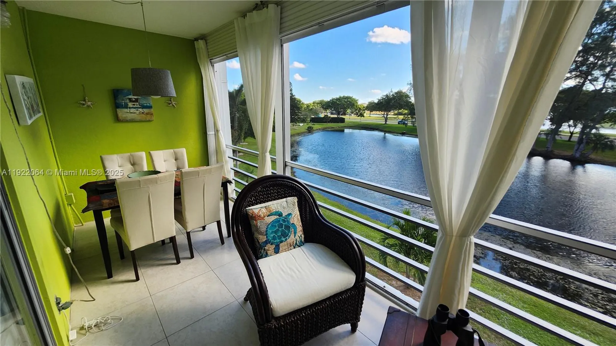 Property Slideshow image 5 of 45 | 3143 cambridge g # 3143, Deerfield Beach, FL, 33442